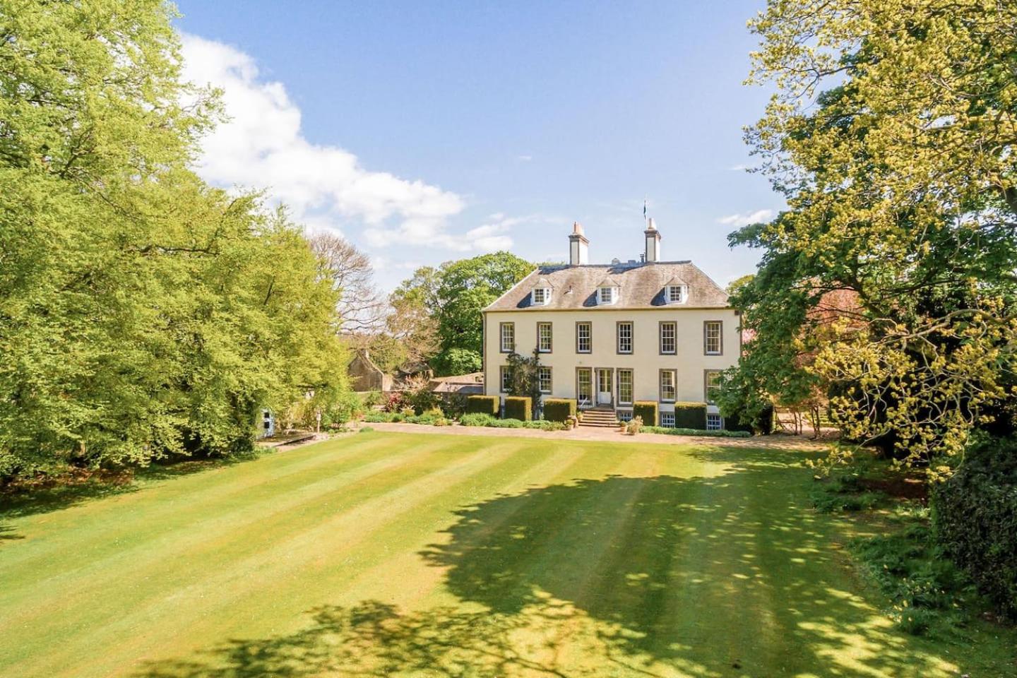 Drylaw House, Grade A Listed Mansion near City Centre view 3