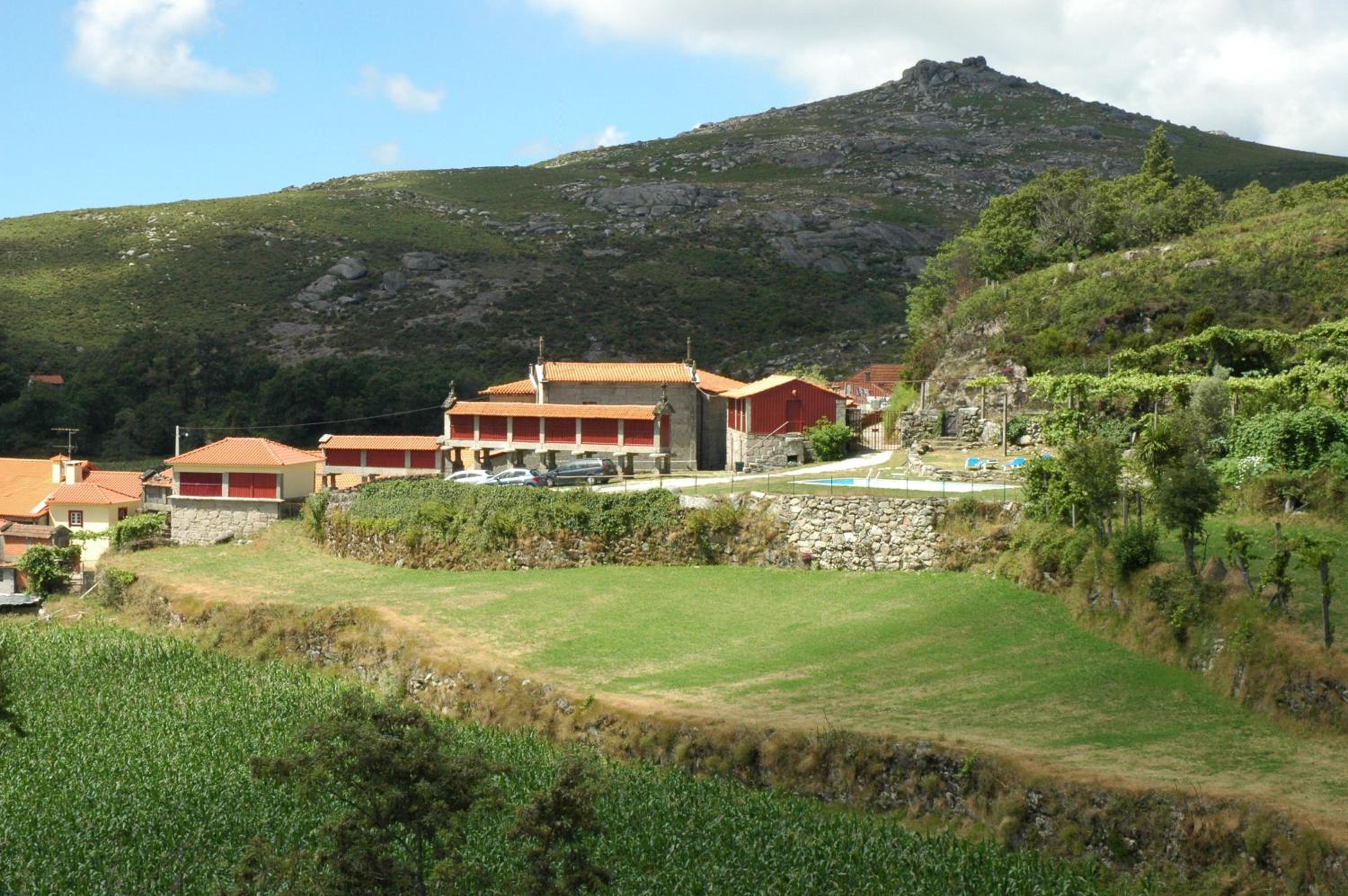 Casa de Campo Monte Abades view 3