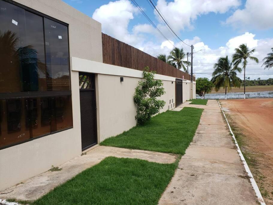 Hotel Confortável Casa de Praia em Itacimirim - 04 SUÍTES - Image 1