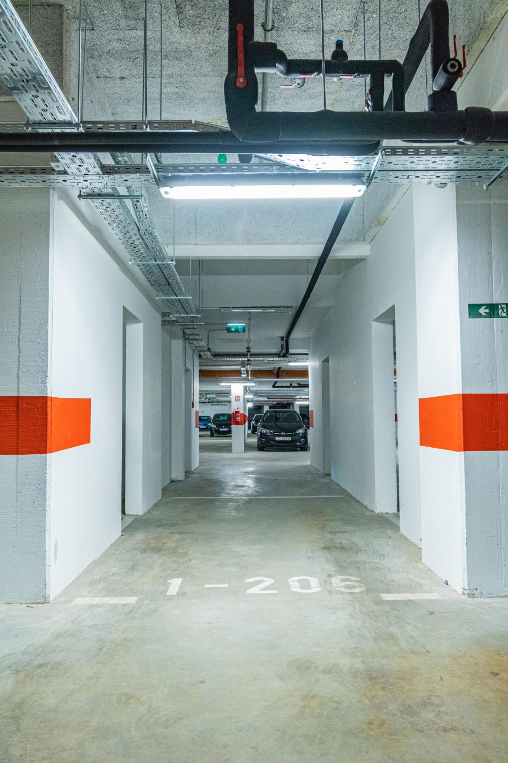Flexible SelfCheckIns 25 - Zagreb - Garage - Loggia - New - Luxury view 5