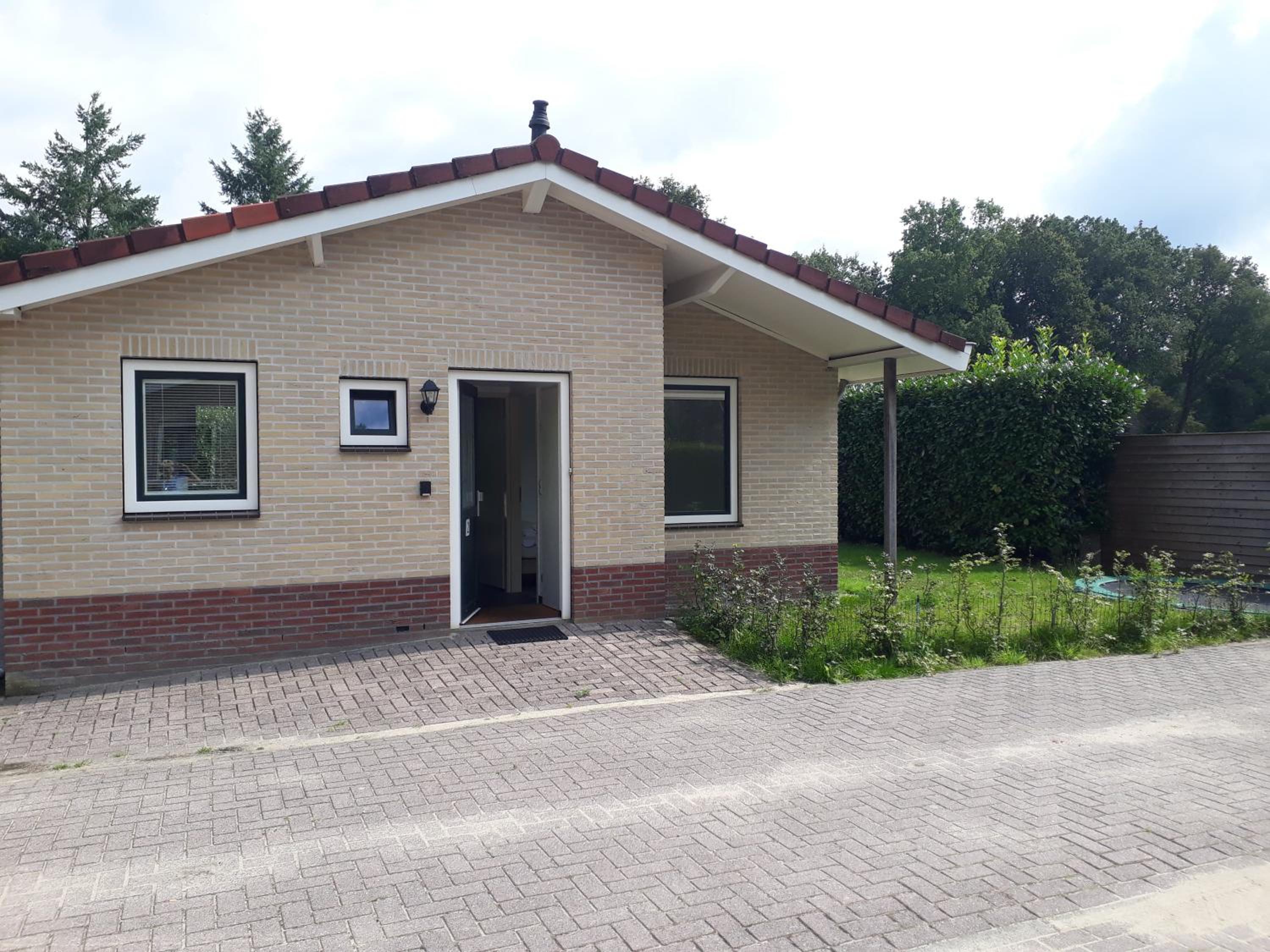 Photo 32