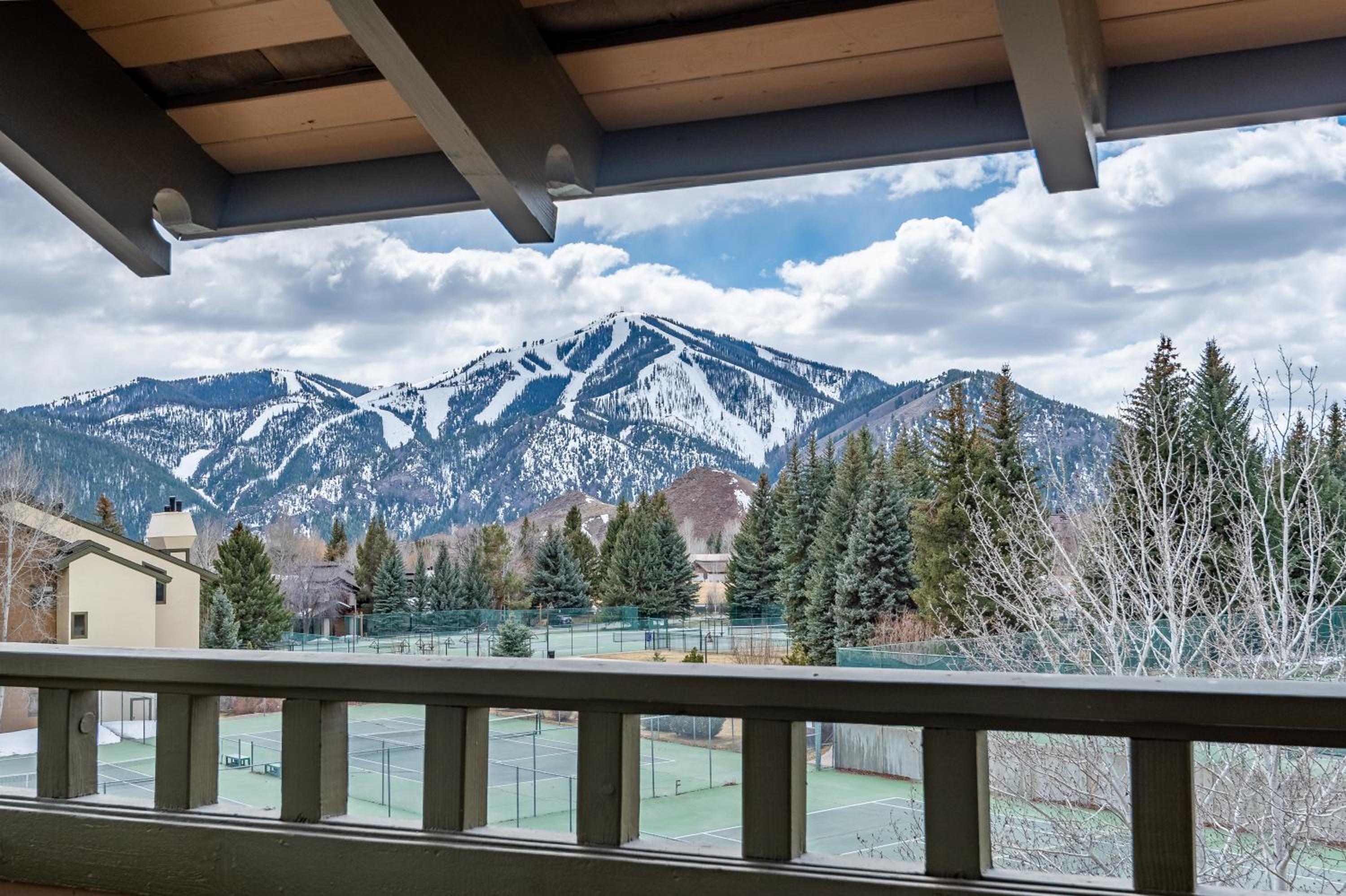 Ketchum Vacations - Wildflower Condo 617 - Property Image 2