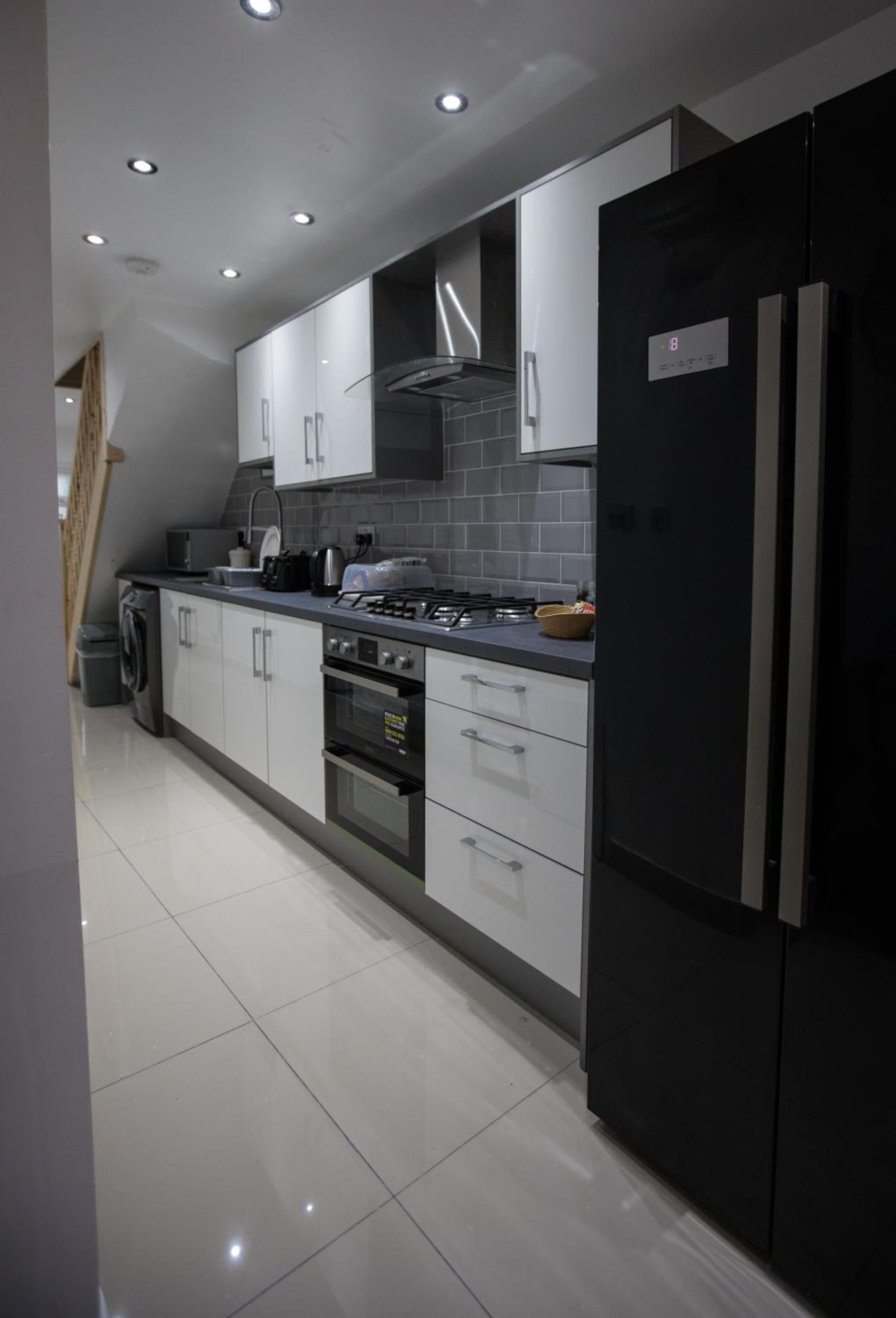 Comfortable Stays - Shirley, Solihull view 4