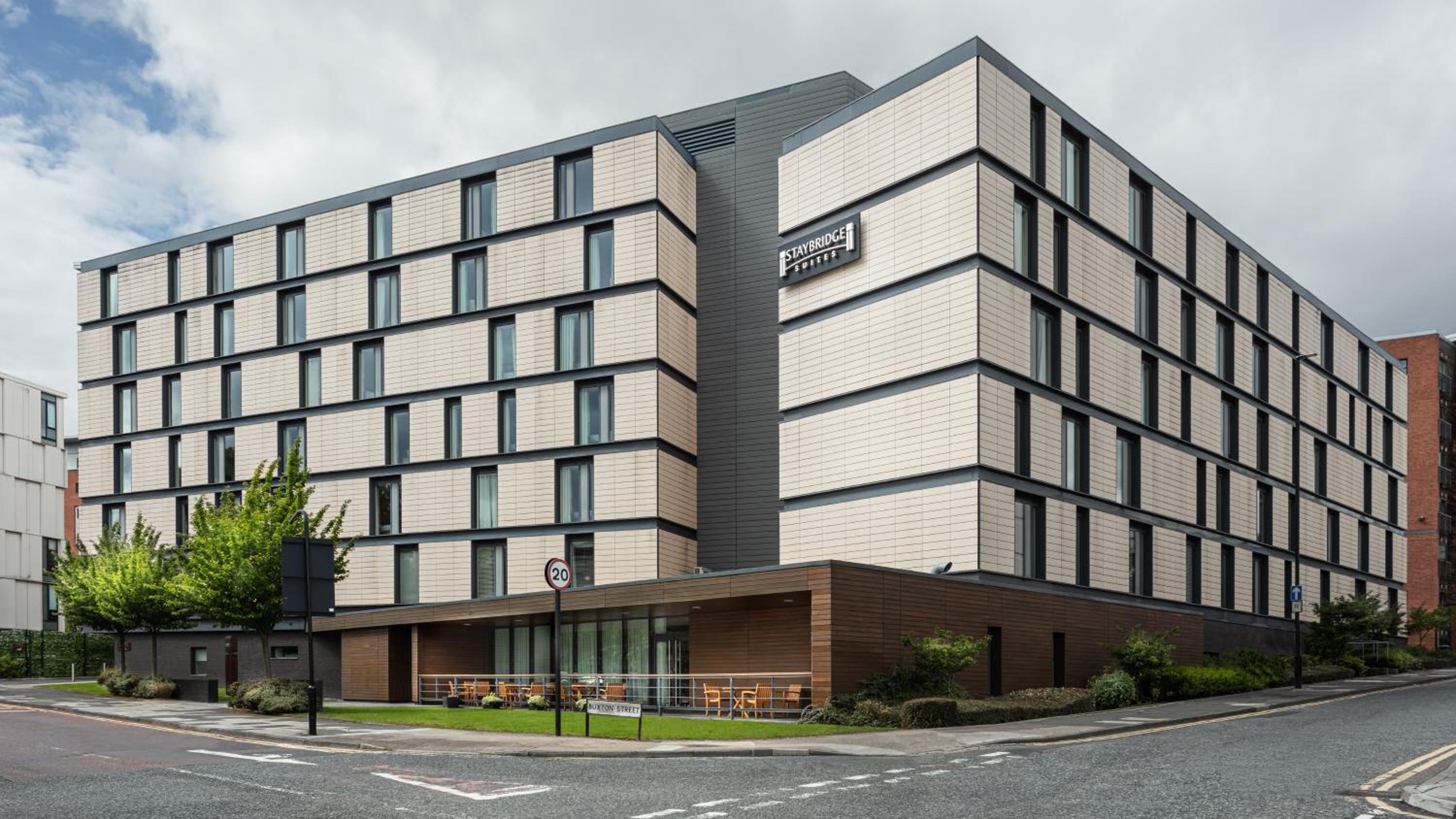Hotel Staybridge Suites Newcastle, an IHG Hotel - Image 1