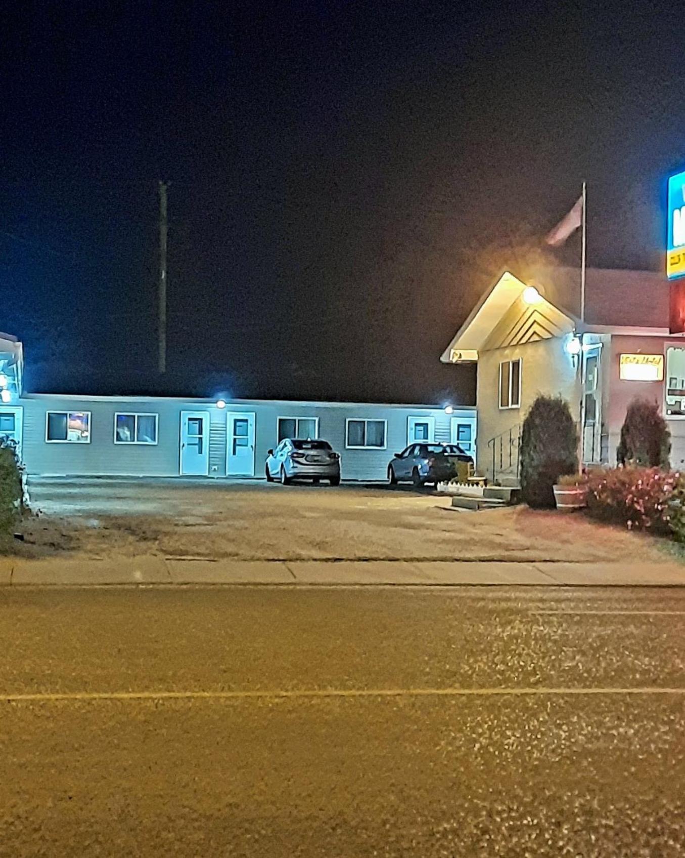 Vista Motel view 3
