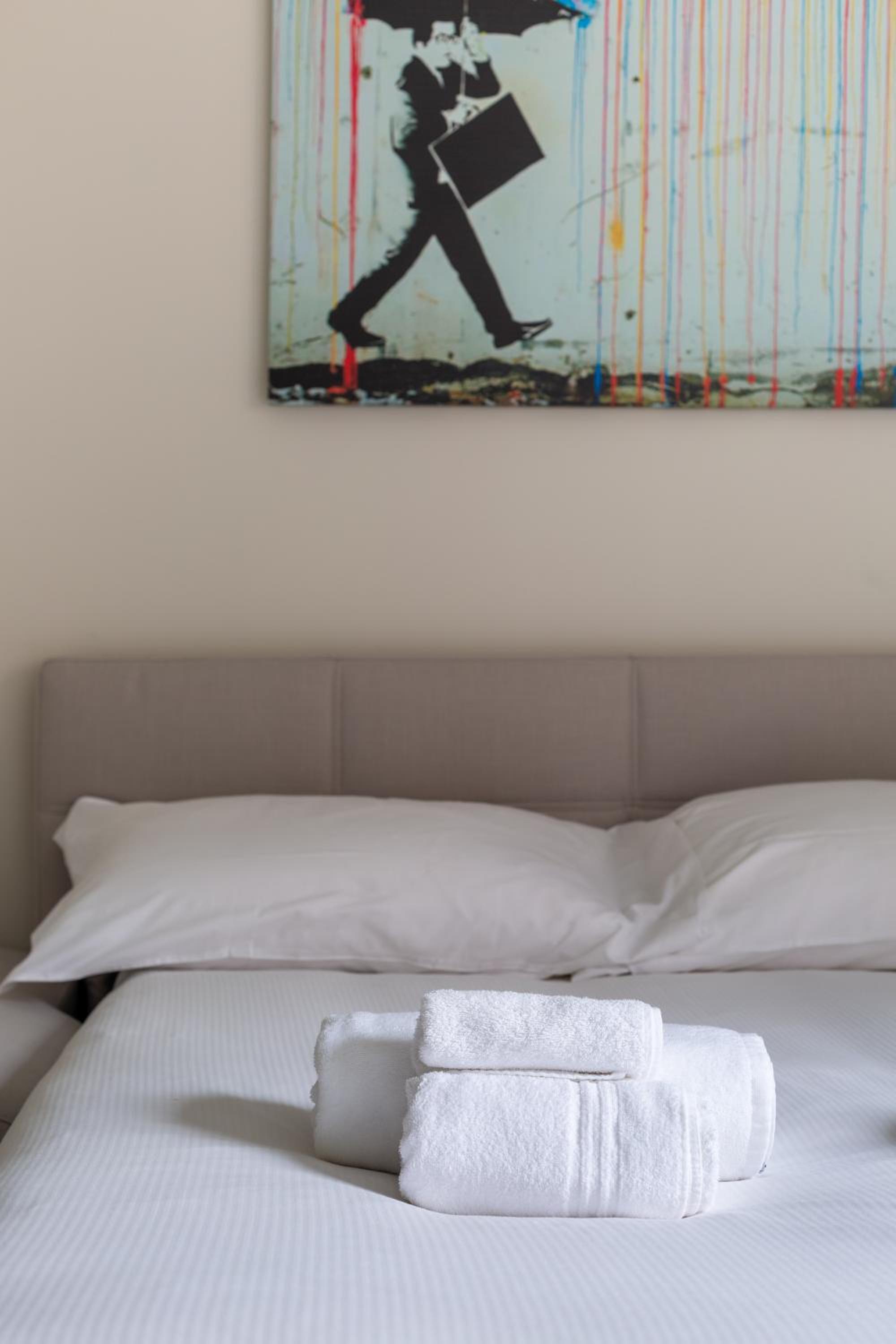BnButler - Panizza - Grazioso Monolocale, Posizione Elegante e Centrale