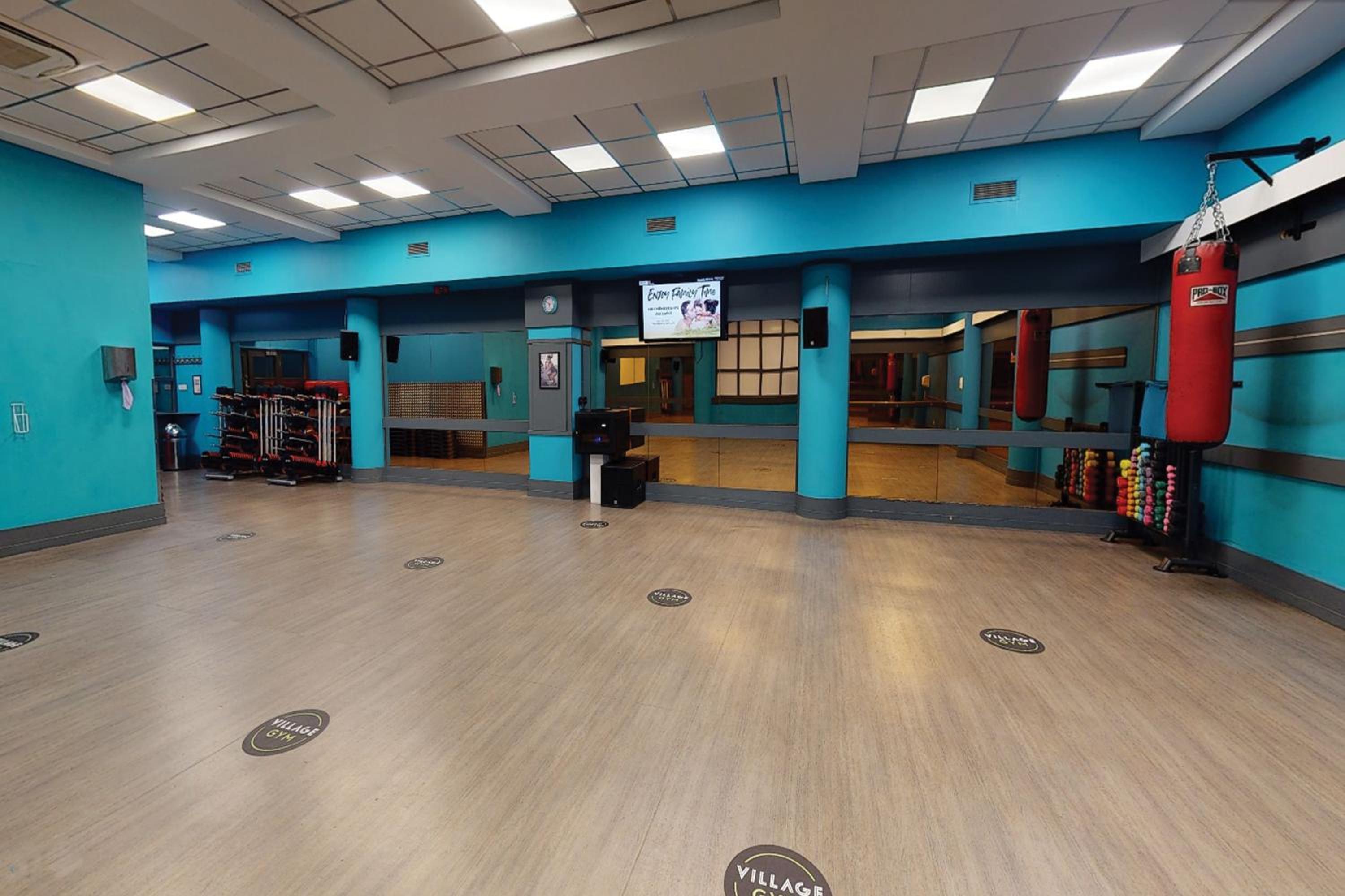 Warrington Vacations - Village Hotel Warrington - Property Image 8