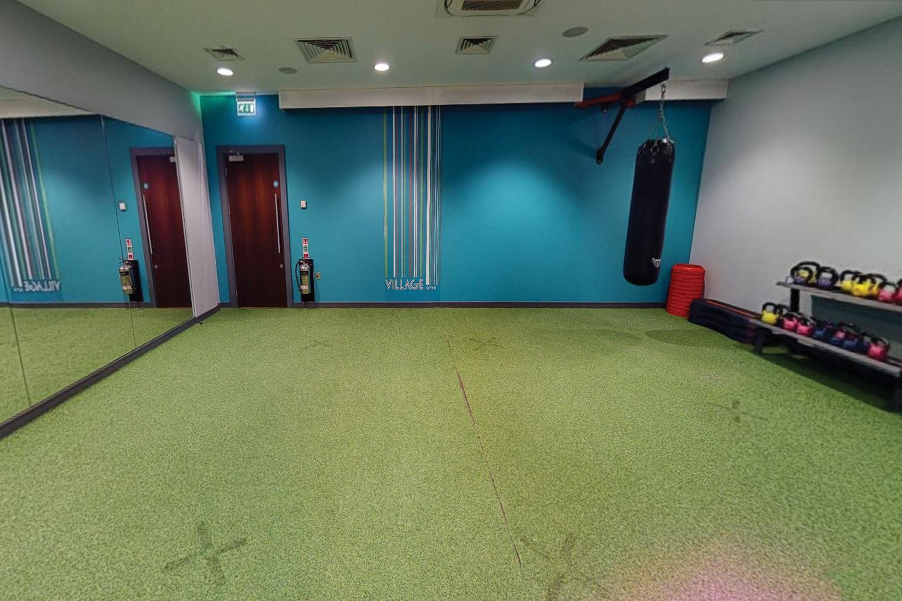 Warrington Vacations - Village Hotel Warrington - Property Image 9