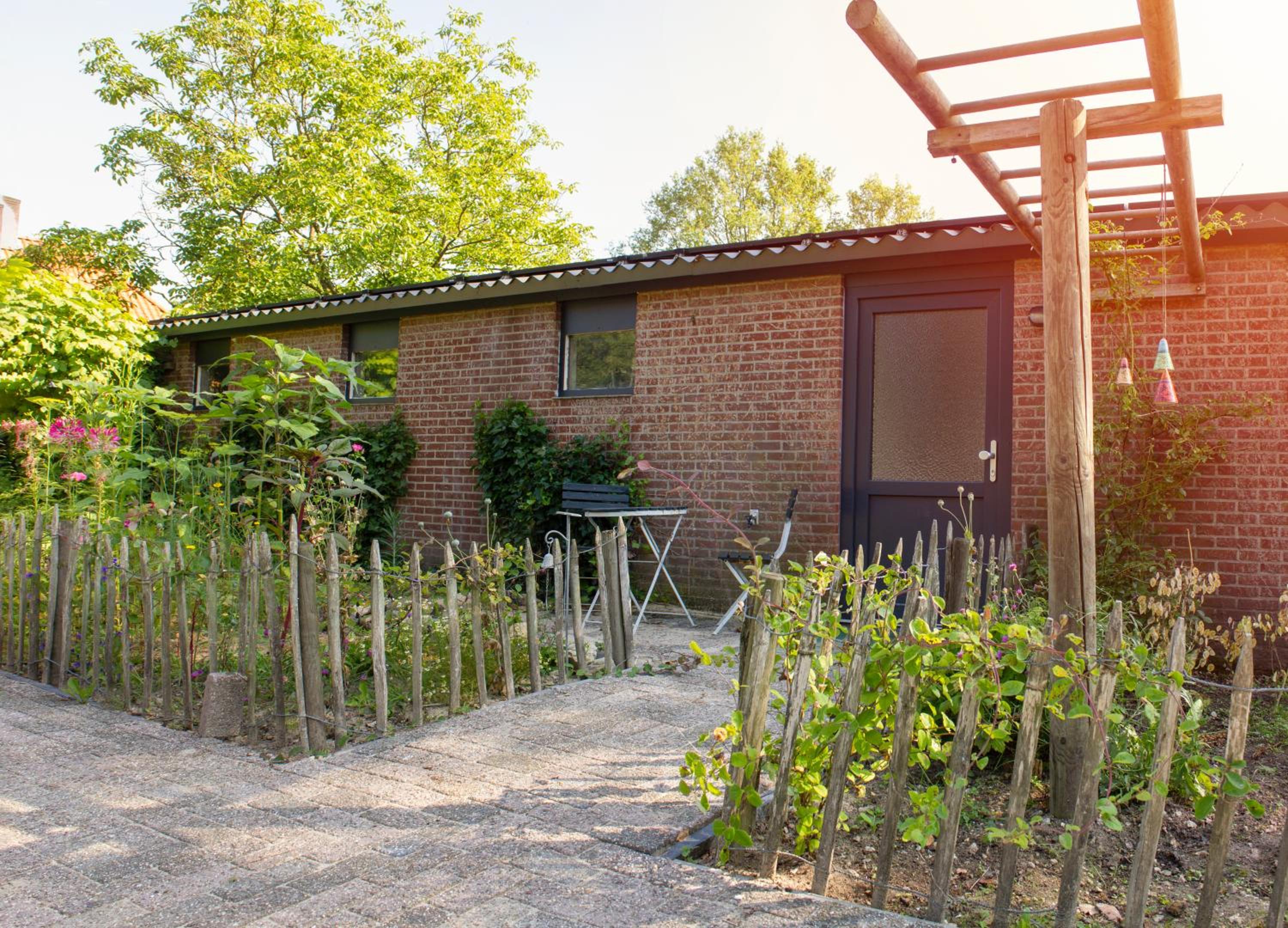 Huisje en B&B Green Cottage view 2