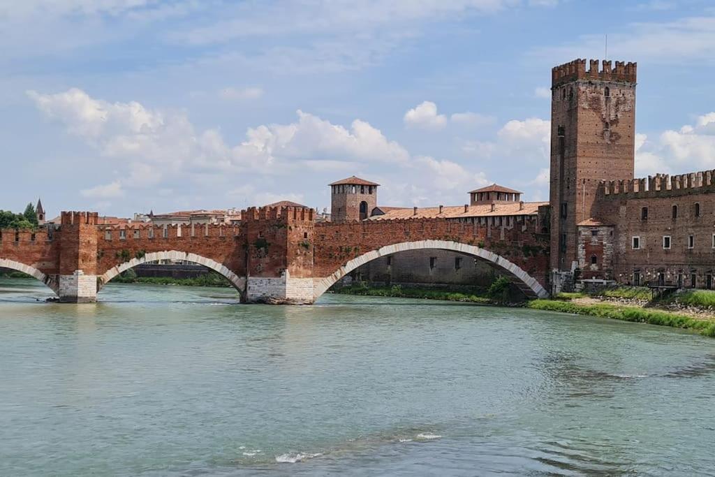 Queen Verona Luxury Apartment view 5