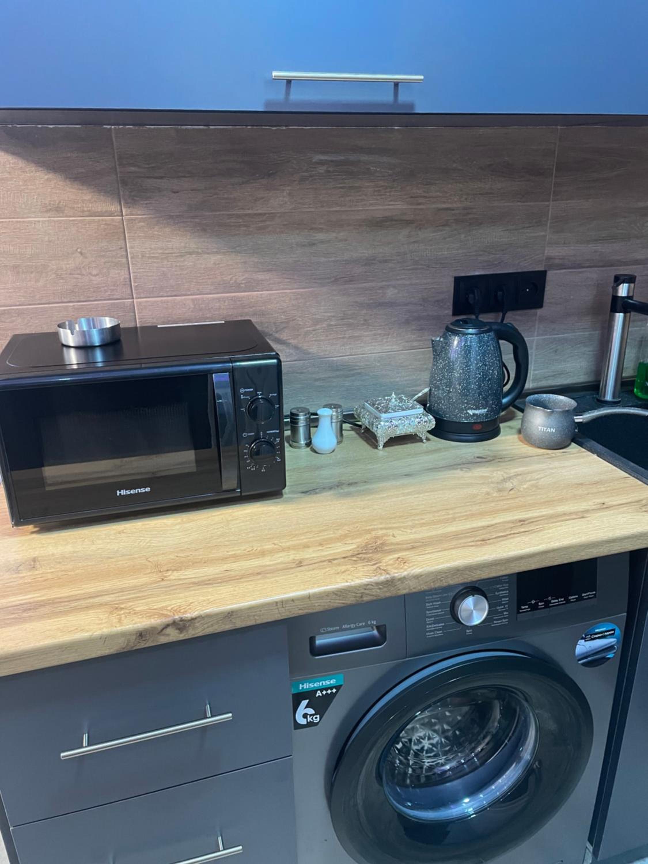 Designed Apartment with French Balcony SELF CHECK IN