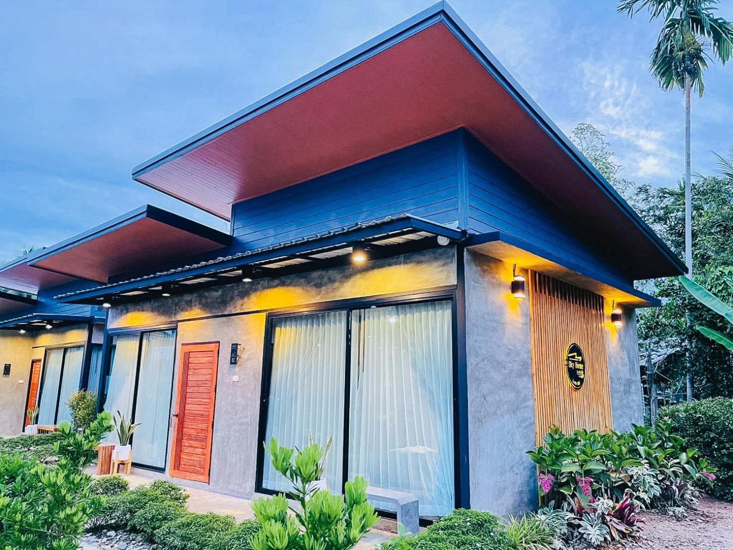 สกายโฮม วัดเจดีย์ไอ้ไข่ Resort & Restaurant