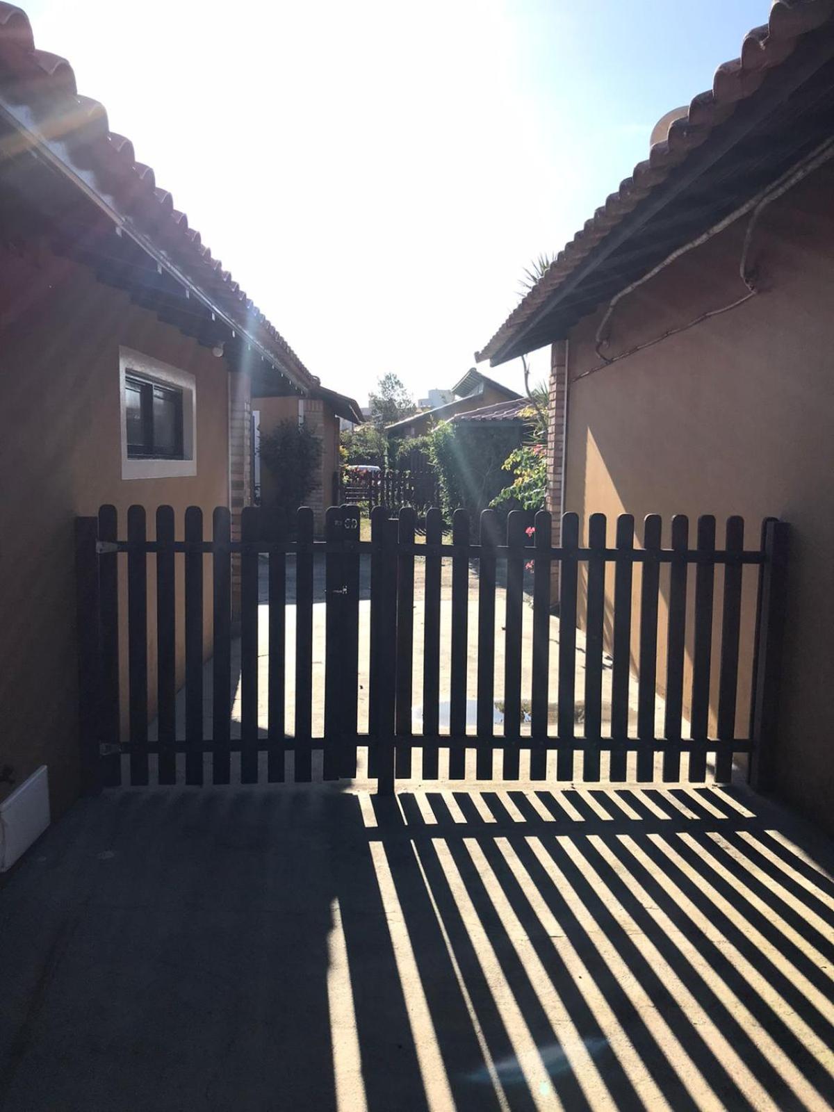 Casa com piscina para família