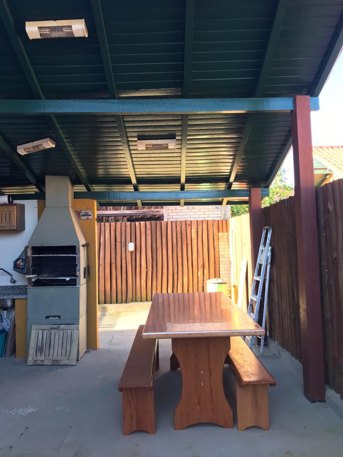 Casa com piscina para família