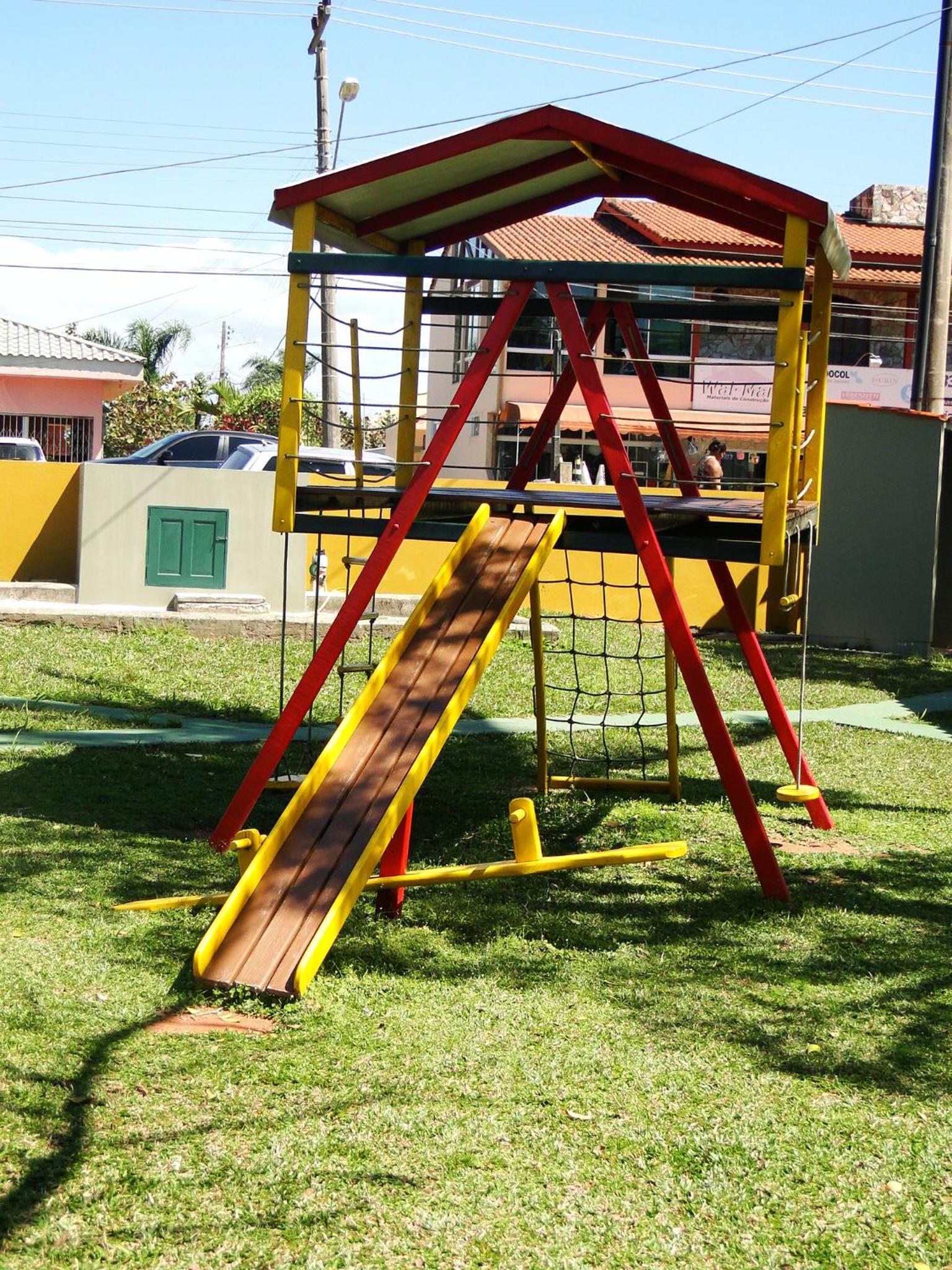 Casa com piscina para família