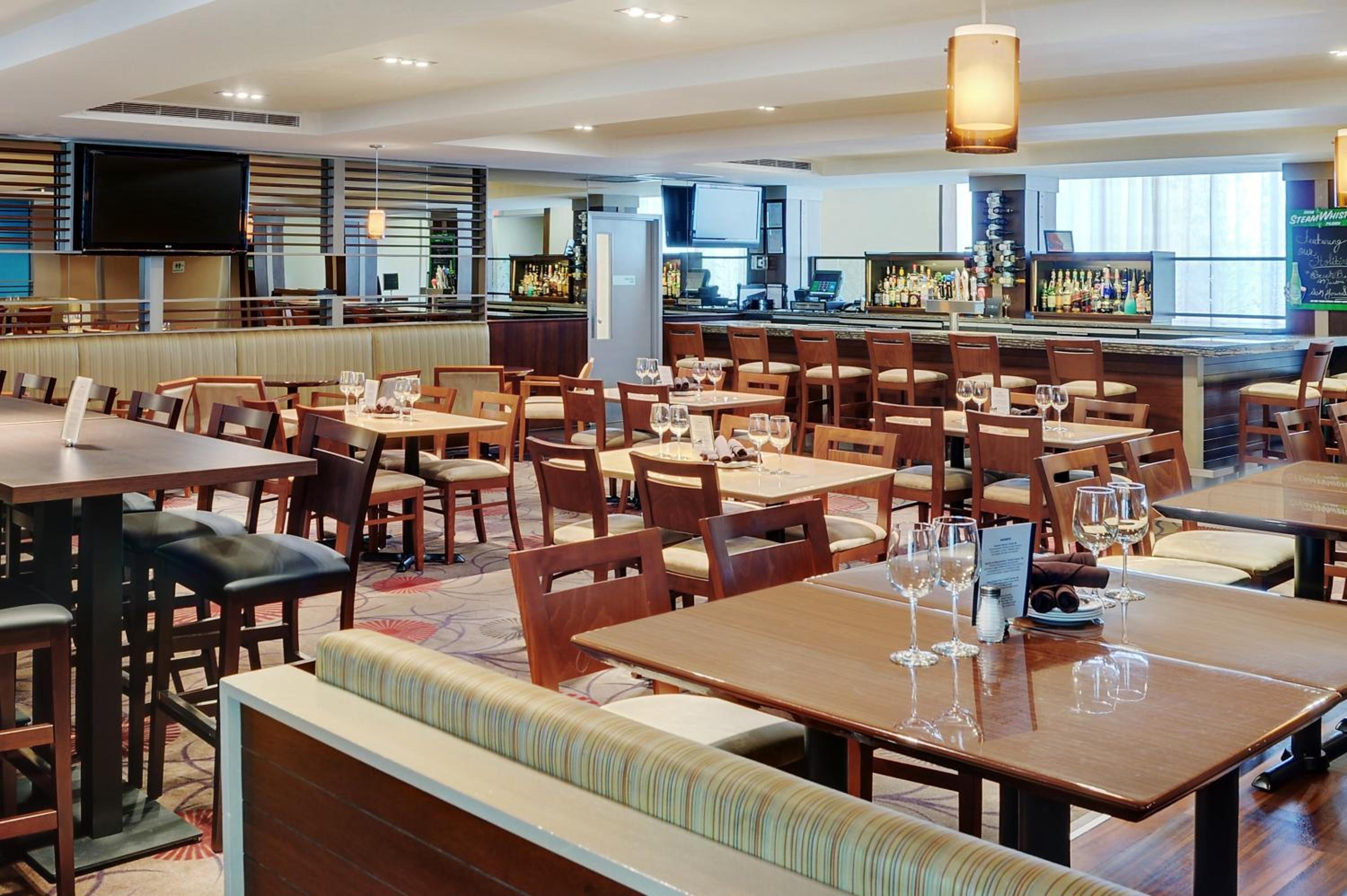 Barrie Vacations - Allure Hotel  Conference Centre, Ascend Hotel Collection - Property Image 27