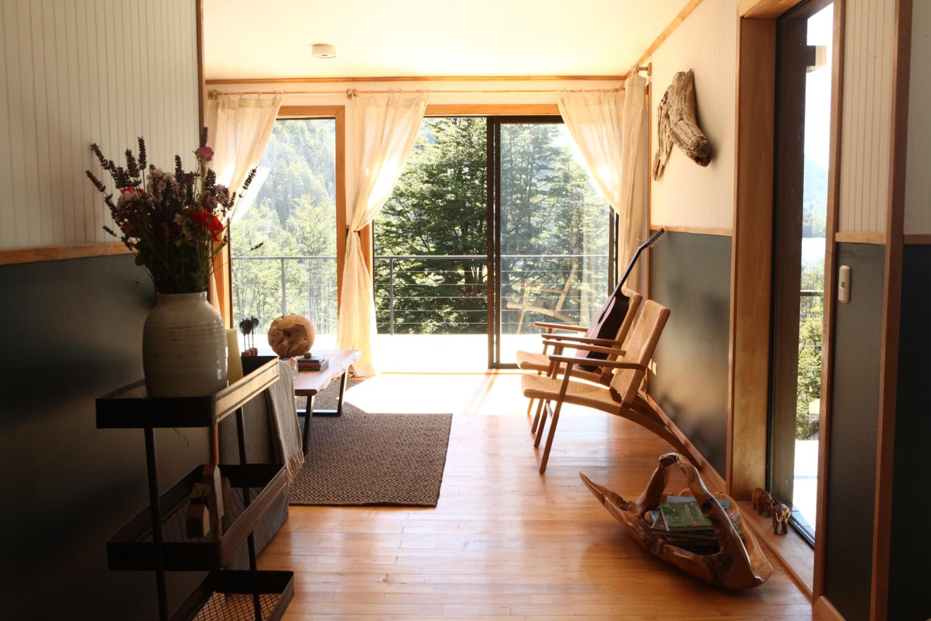 PATA LONCONAO Lake House