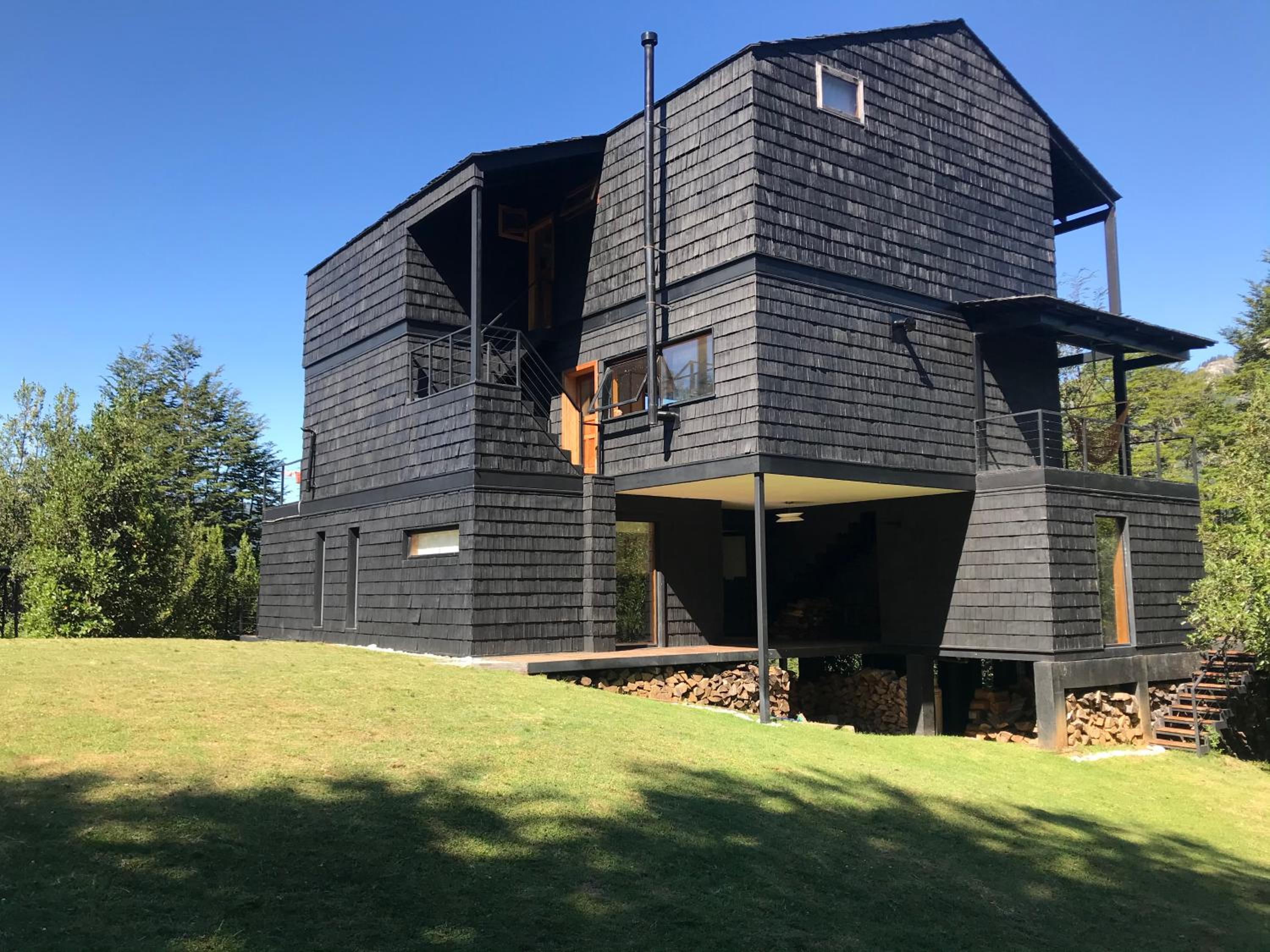 PATA LONCONAO Lake House