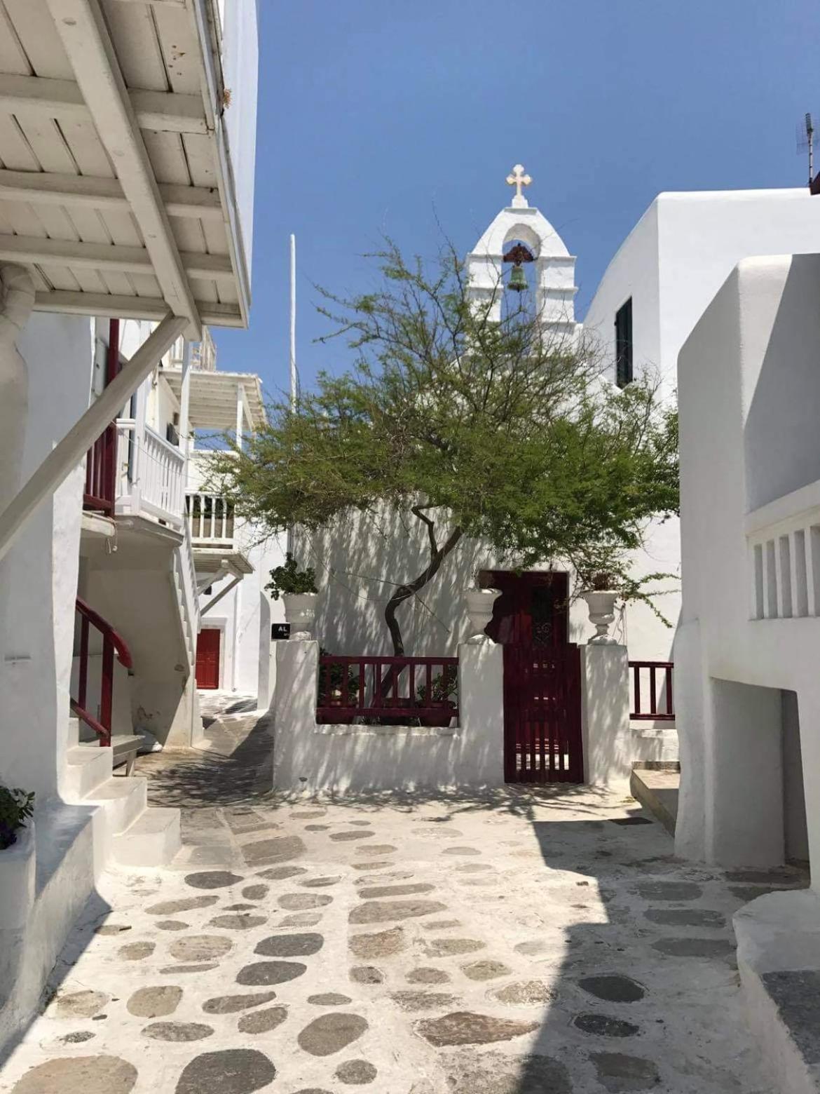 Modern Mykonos