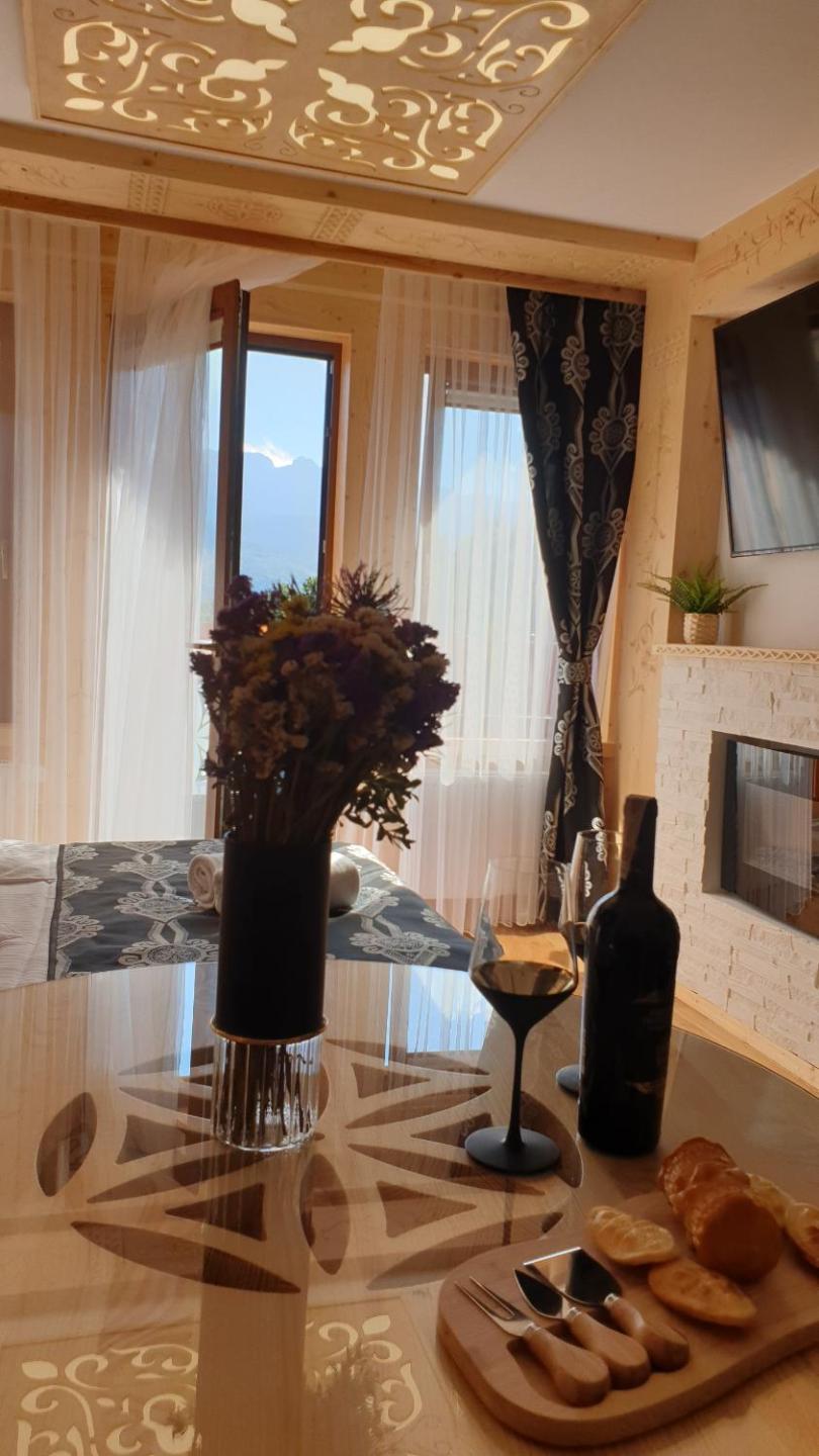 Villa Fortuna - Regionalne apartamenty & SPA - Sauna, Grill, Jacuzzi z widokiem na Tatry