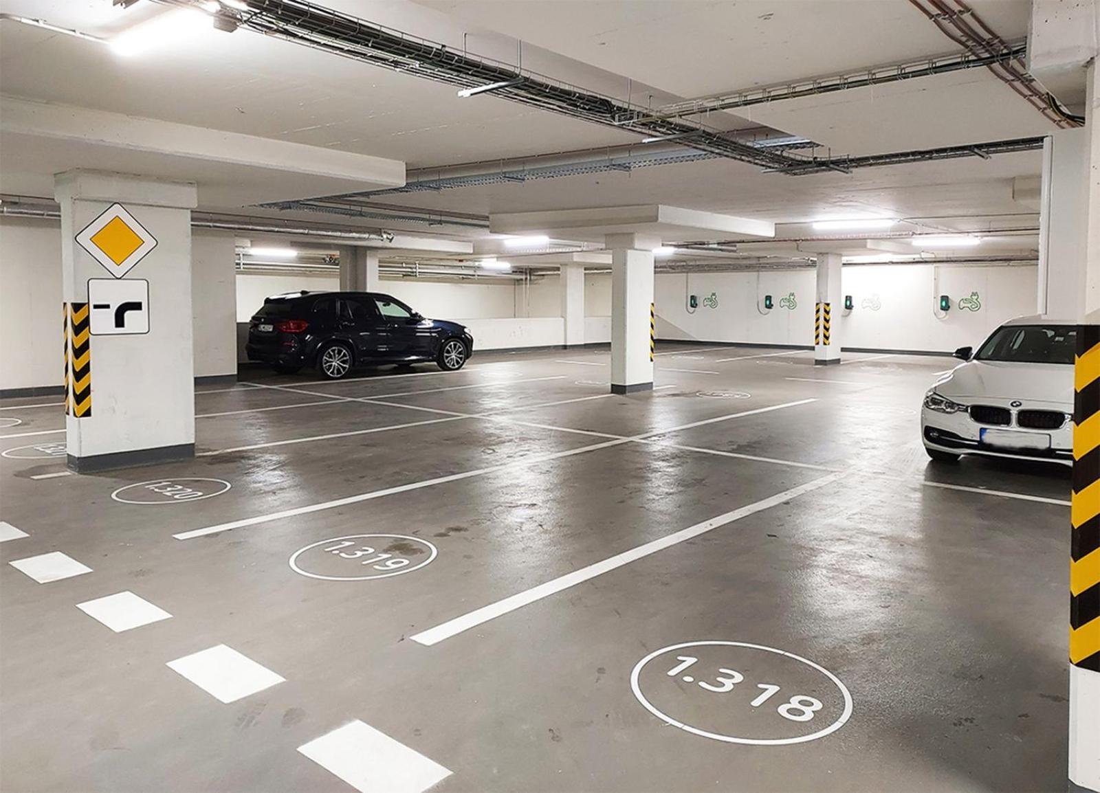 Skypark Spacious apartment Free Parking view 2
