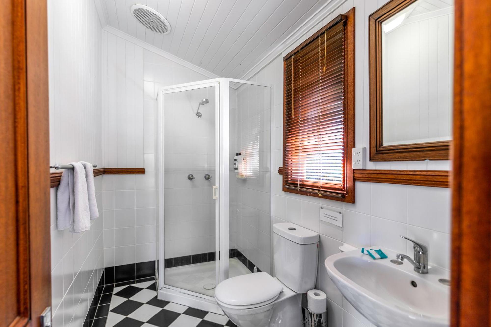 Island Adventure Holiday House