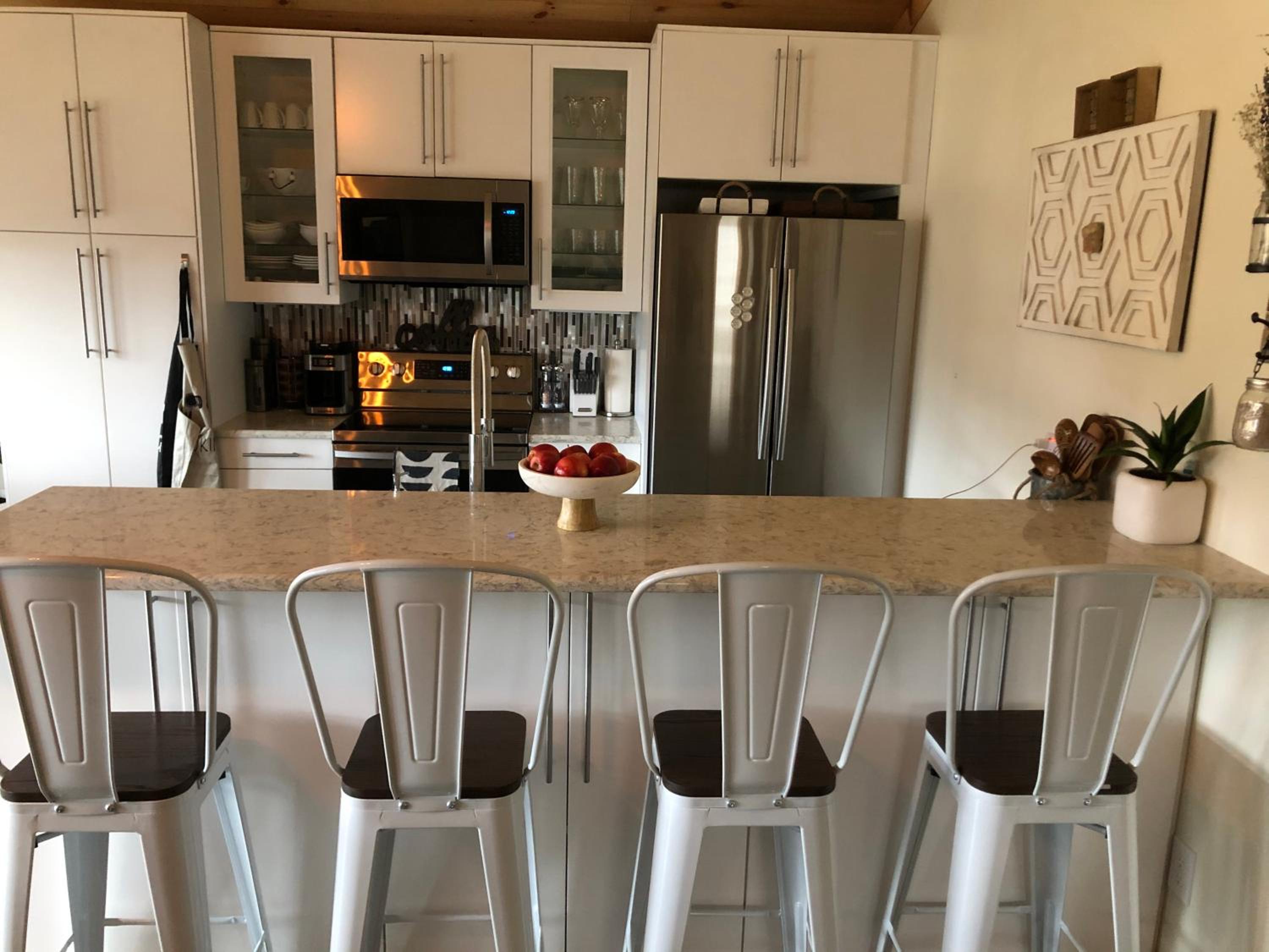 Serene Rustic Farmhouse Mountain Cottage (Sleeps 4) view 5