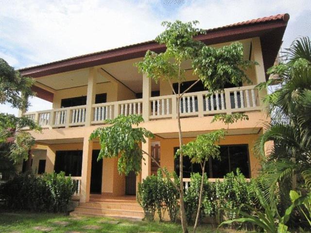 Lanta Bee Garden Bungalow SHA Extra Plus