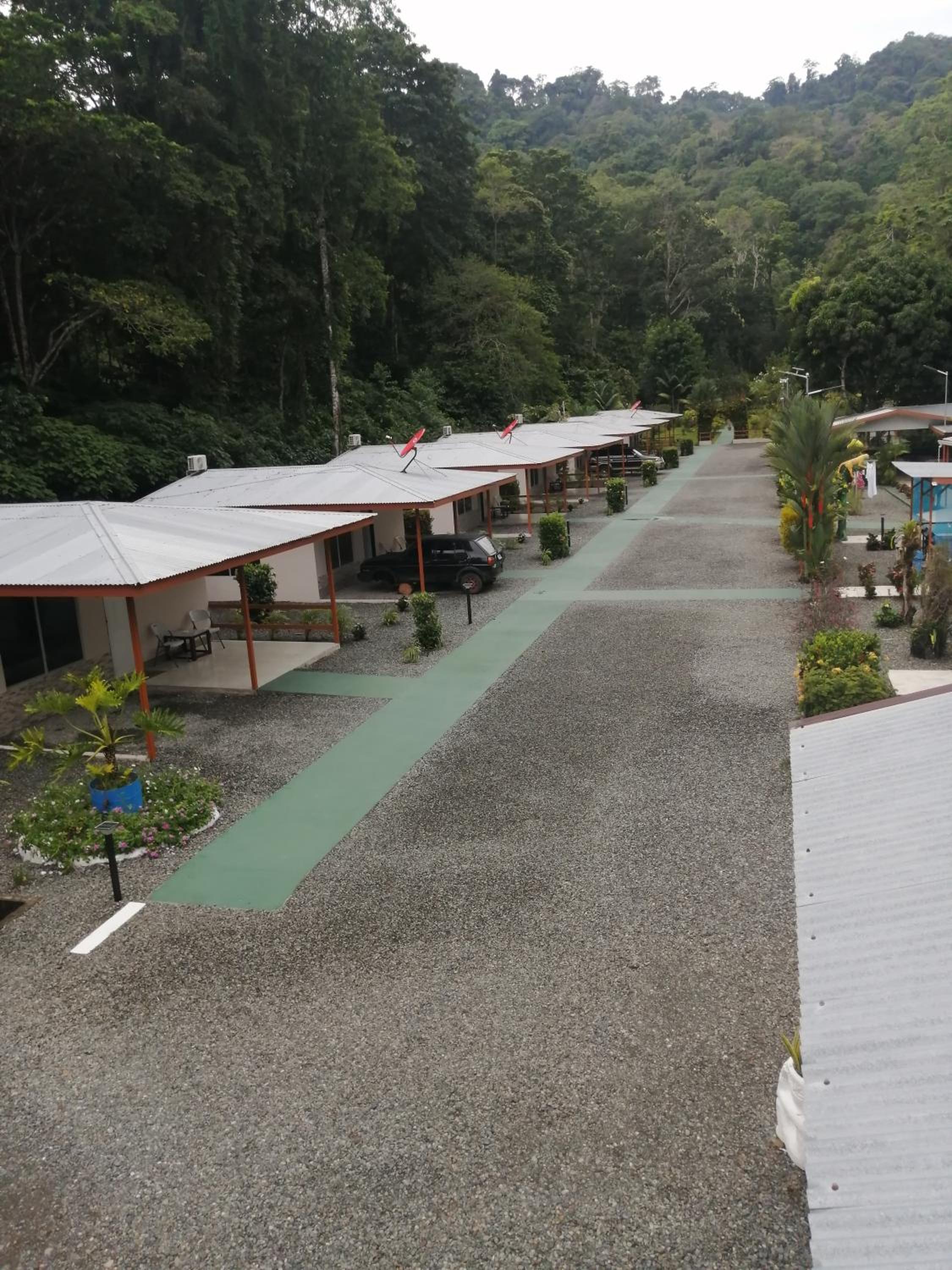 Hotel Puerto Vargas lodge - Image 1