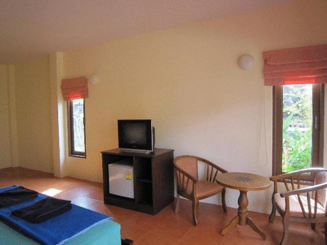 Lanta Bee Garden Bungalow SHA Extra Plus