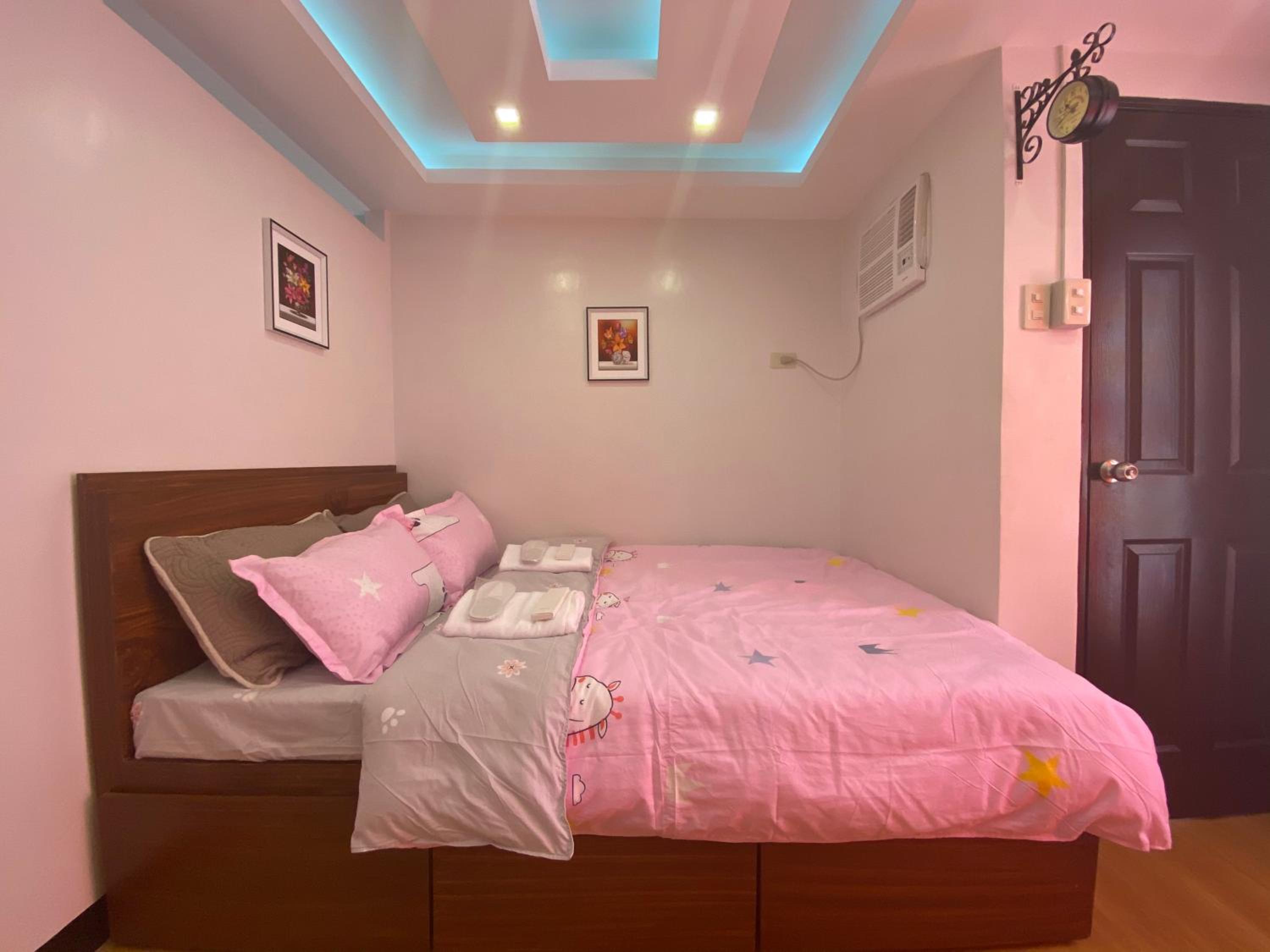 MidKnight Sky Unit for Rent