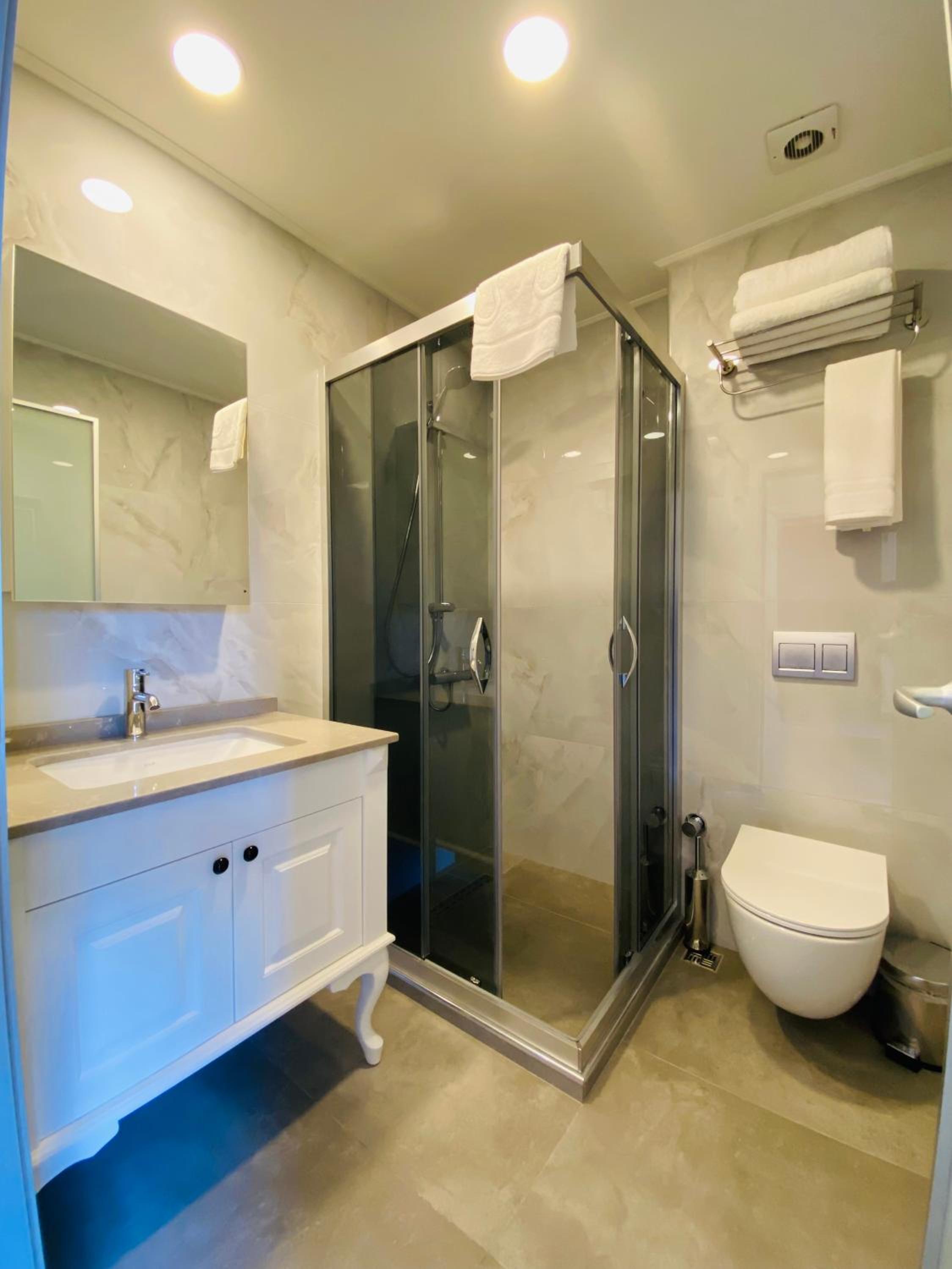 Ak residence - Image 11