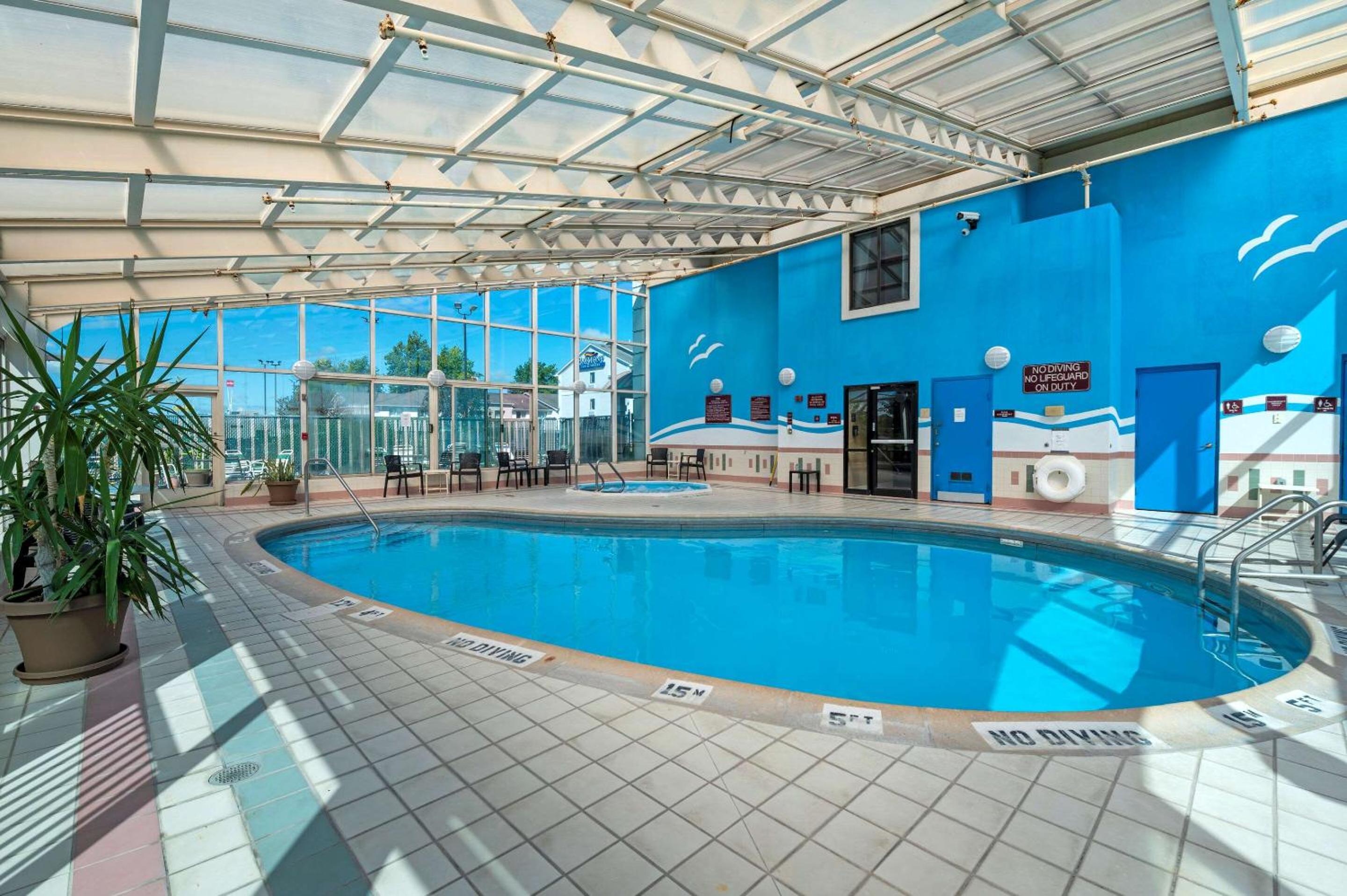 Anderson Vacations - Comfort Inn Anderson South - Property Image 11