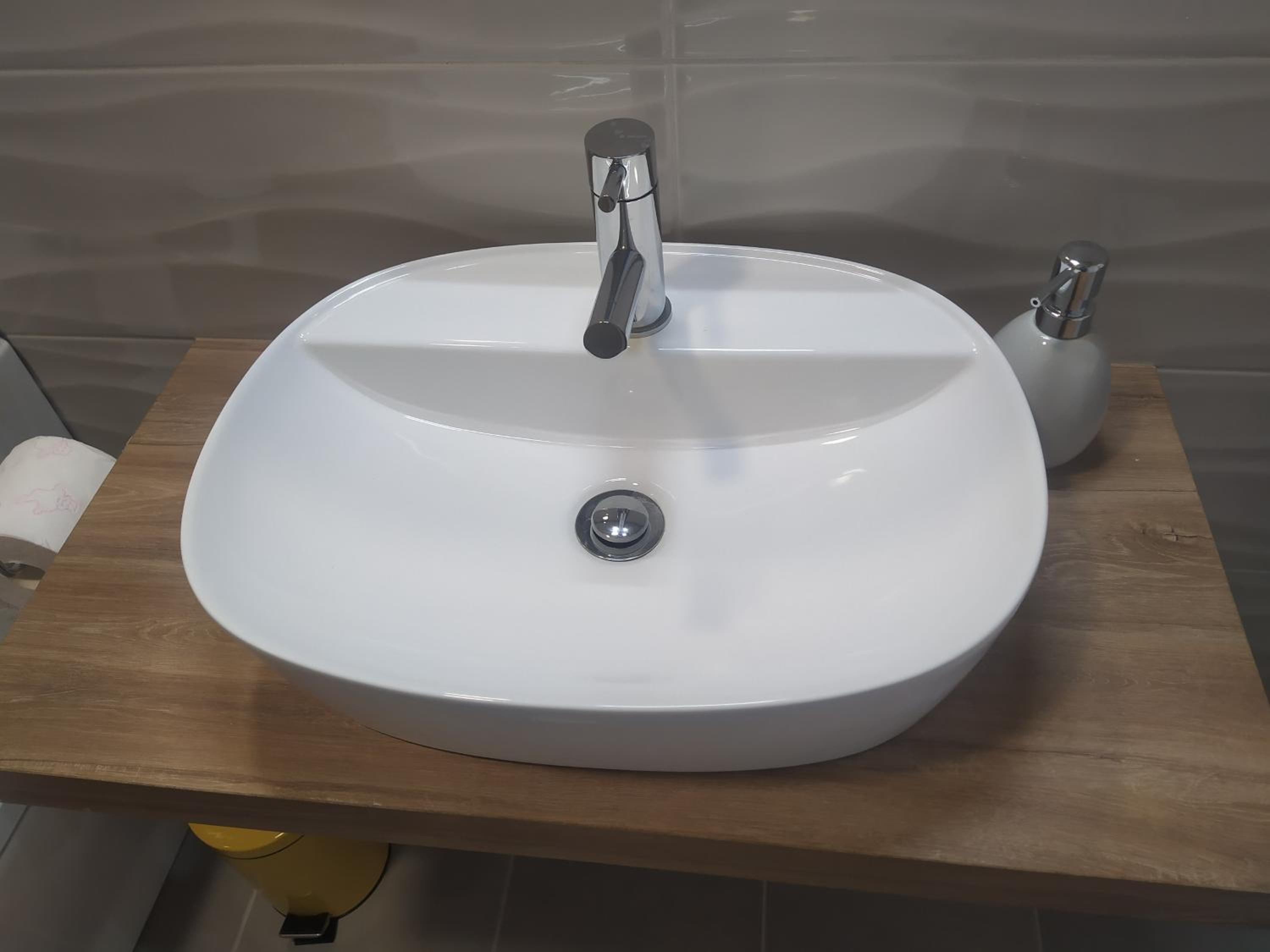 Hall 92 Quartos com WC em moradia com piscina A-das-Lebres Loures, 사진 22