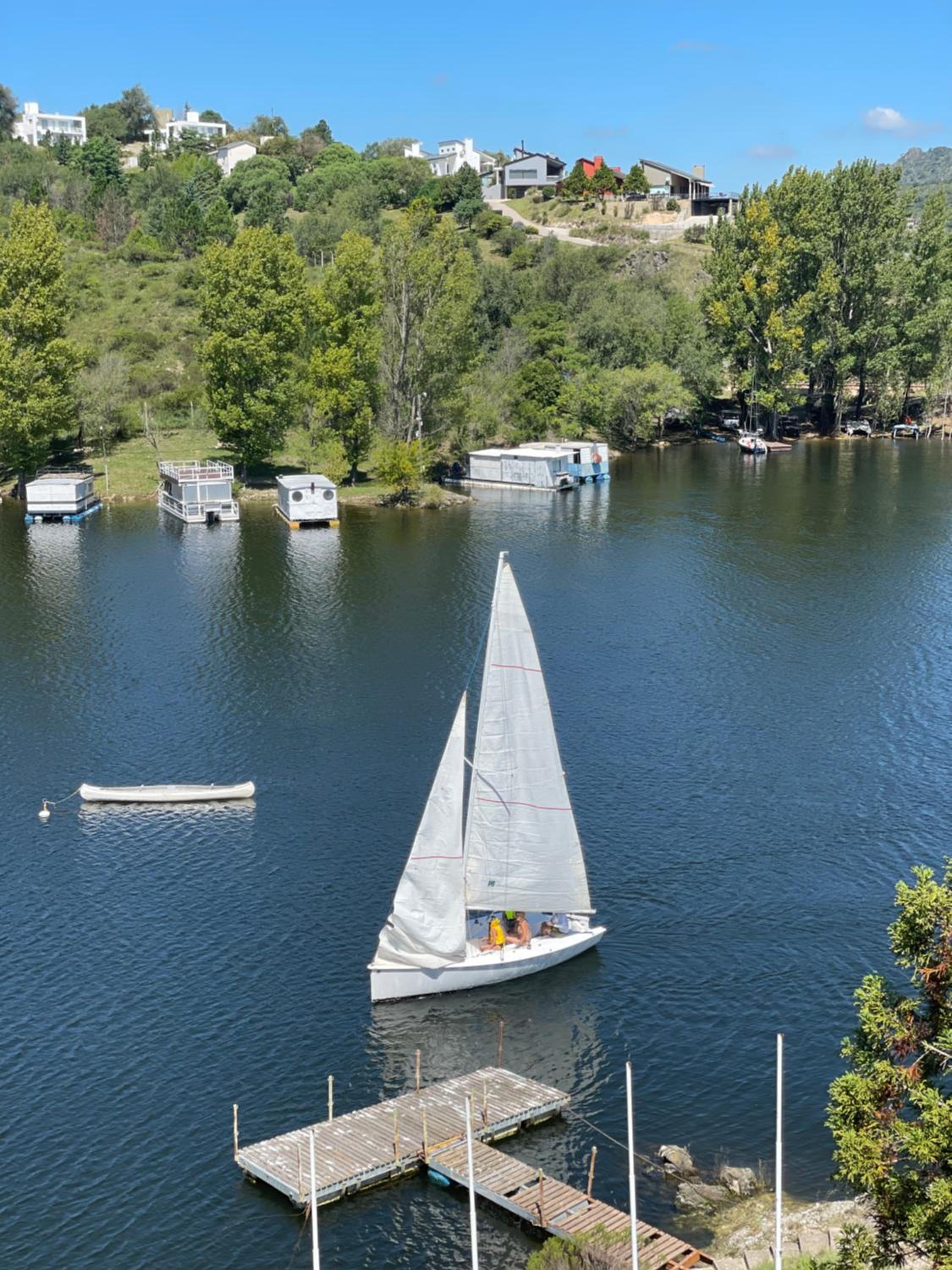 Gran casa del lago