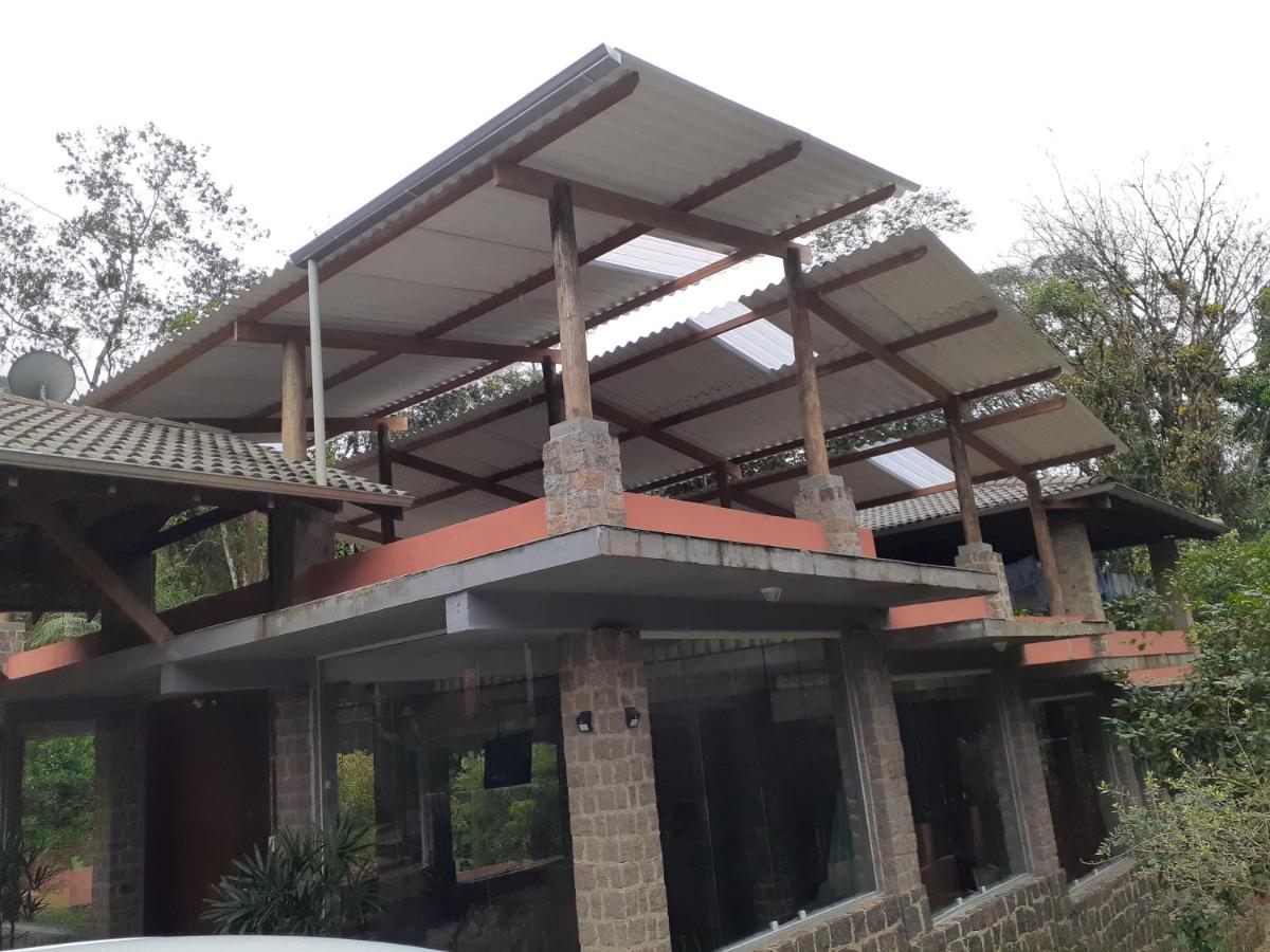 Solar corcovado