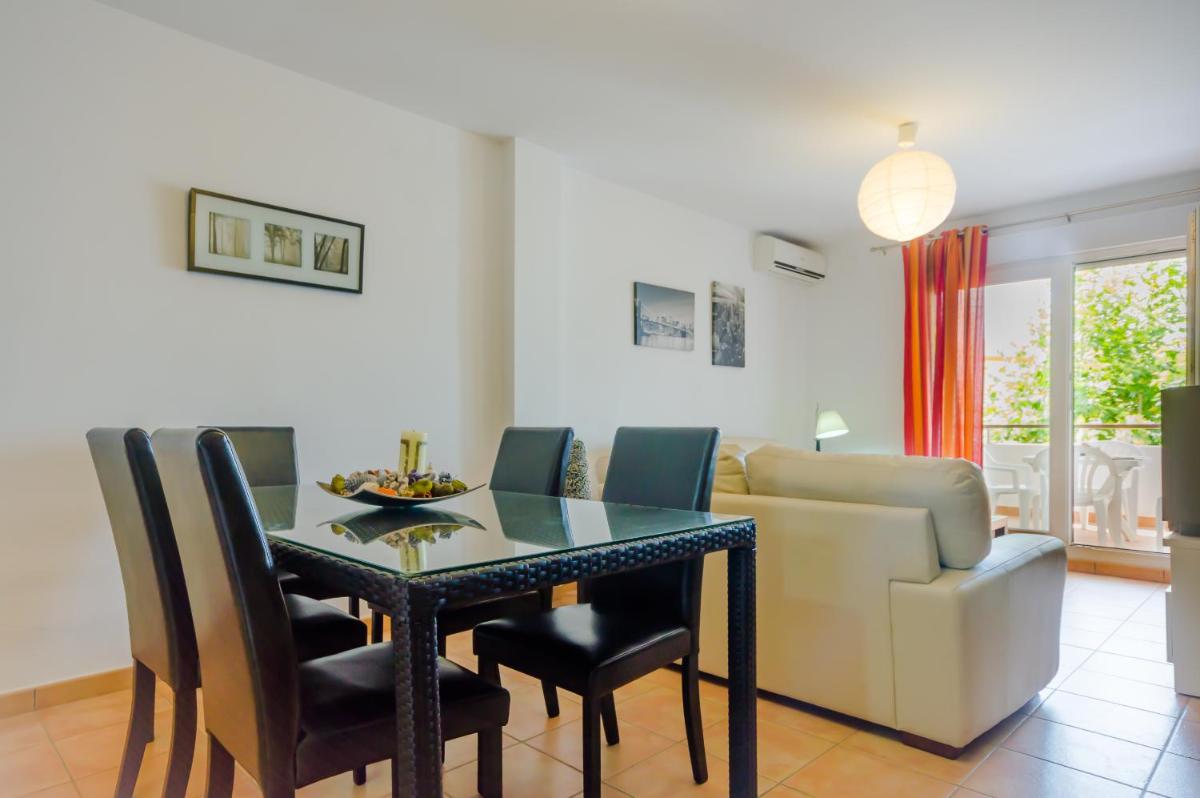 Apartamentos O2 Conil