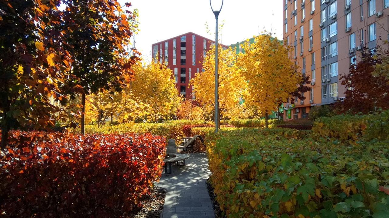 Positive Smile Studio Apartment in the Colorful Comfort Town Residental Complex. KT-06. view 4