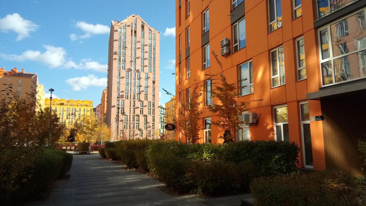 Positive Smile Studio Apartment in the Colorful Comfort Town Residental Complex. KT-06. view 2