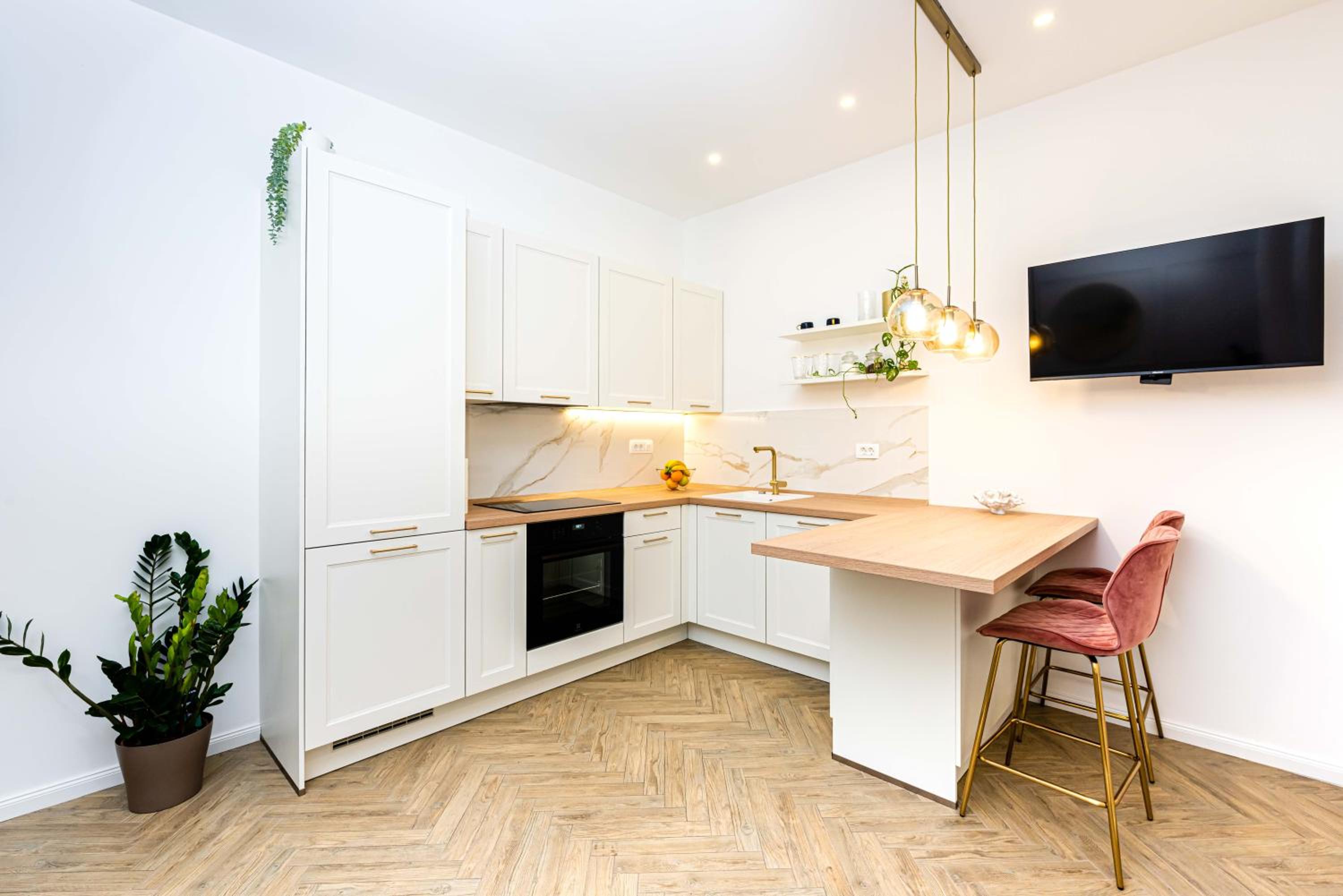 Beautiful apartment in Split center view 2