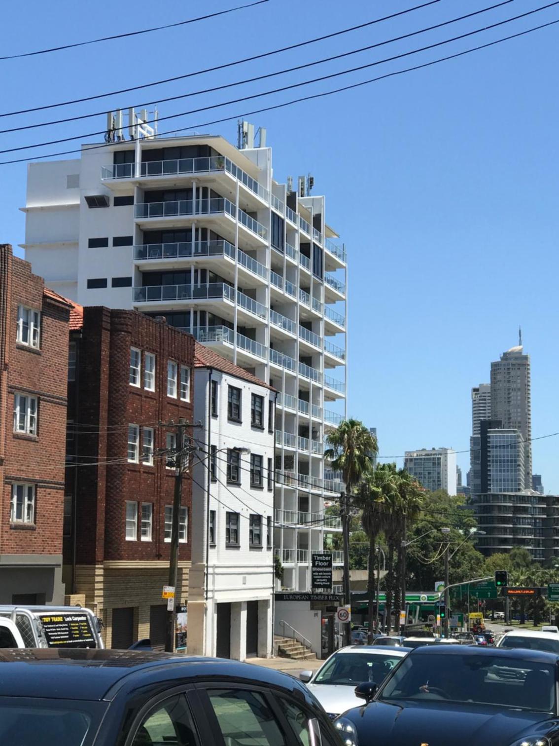 Edgecliff Lodge Motel