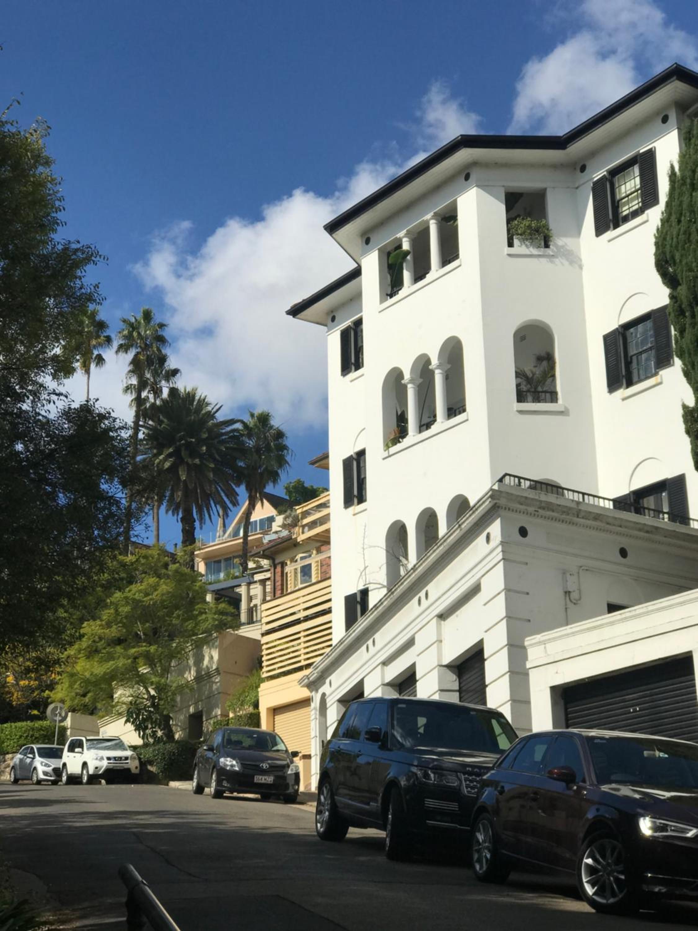 Edgecliff Lodge Motel