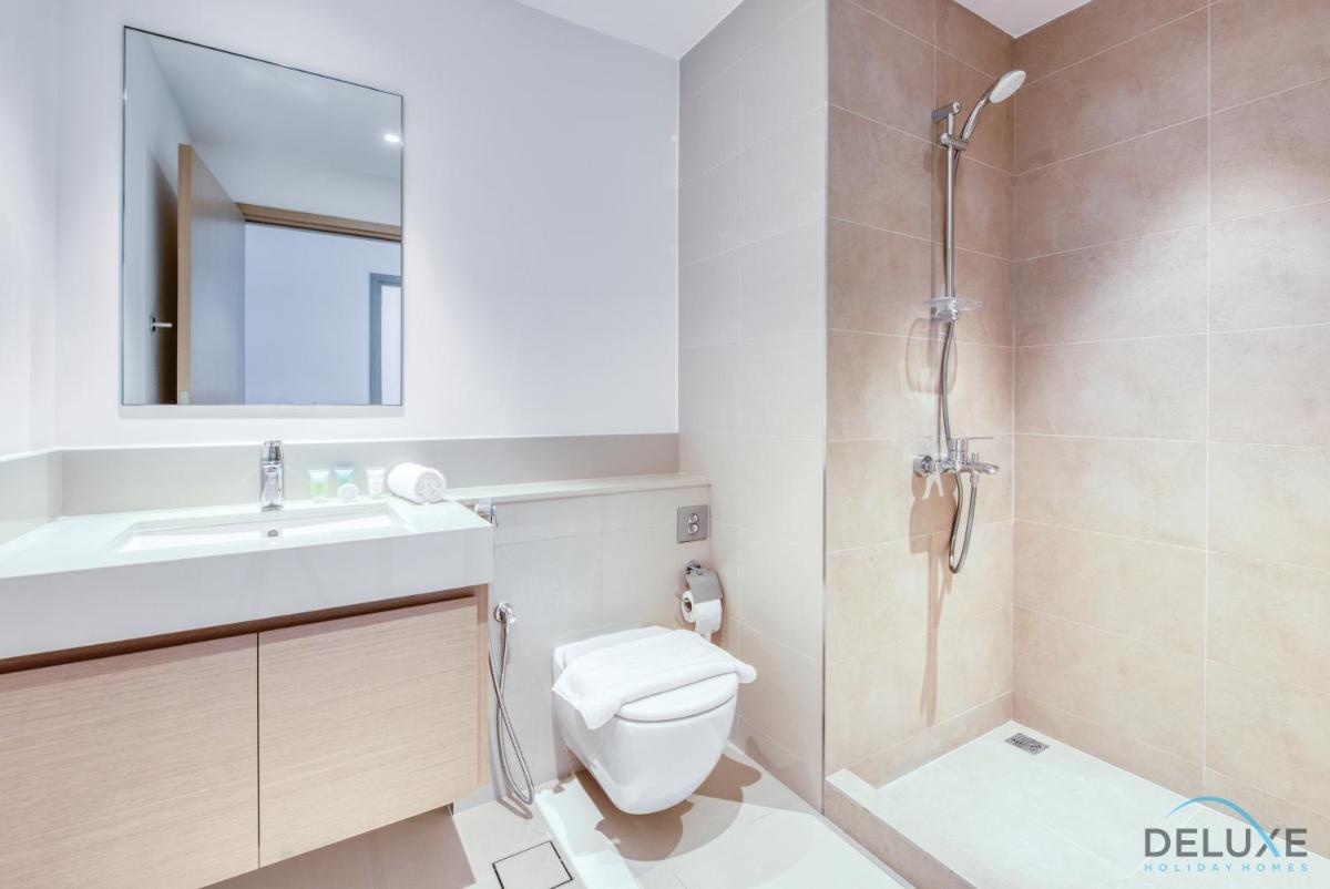 Alluring 2BR at Creek Horizon Tower 2 Dubai Creek Harbour