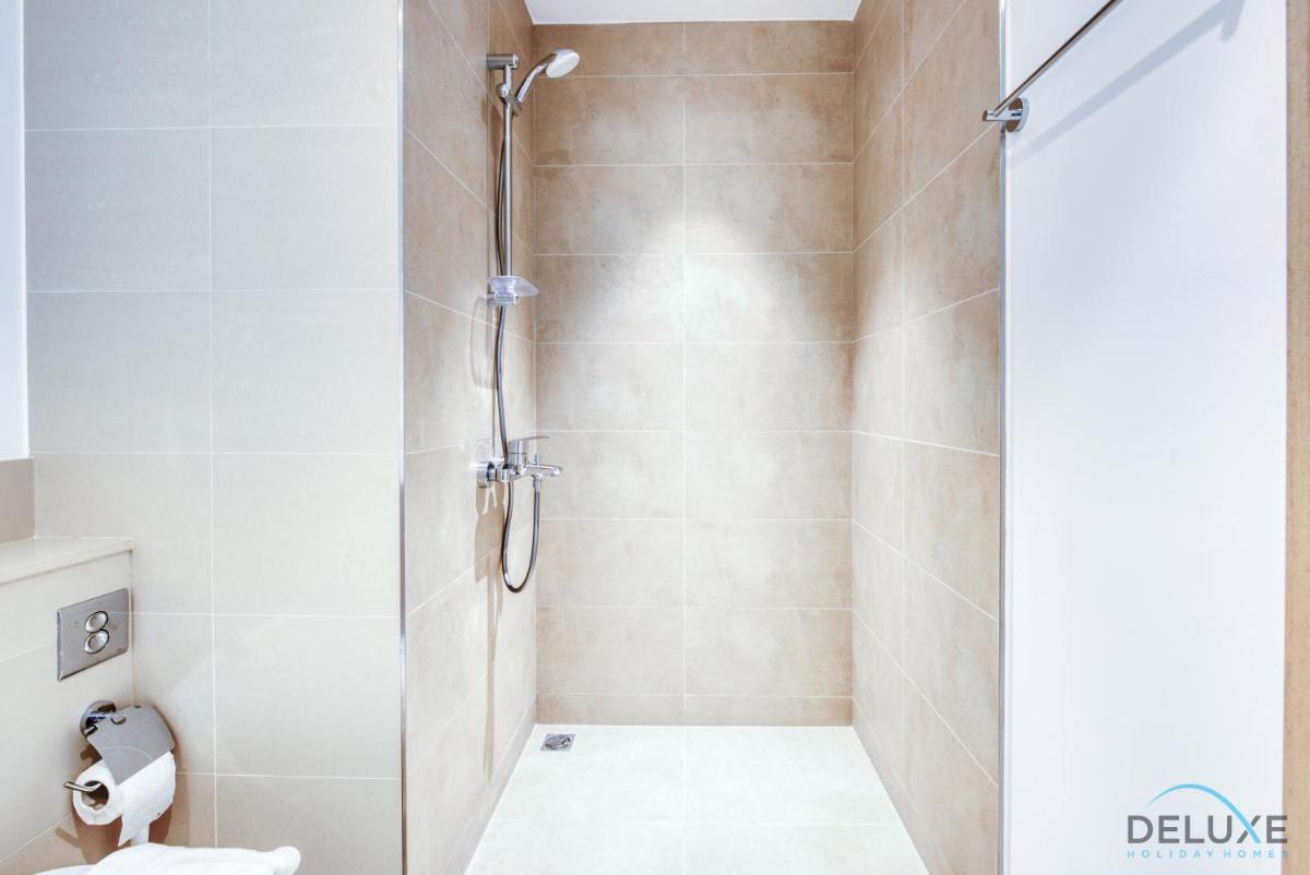 Alluring 2BR at Creek Horizon Tower 2 Dubai Creek Harbour