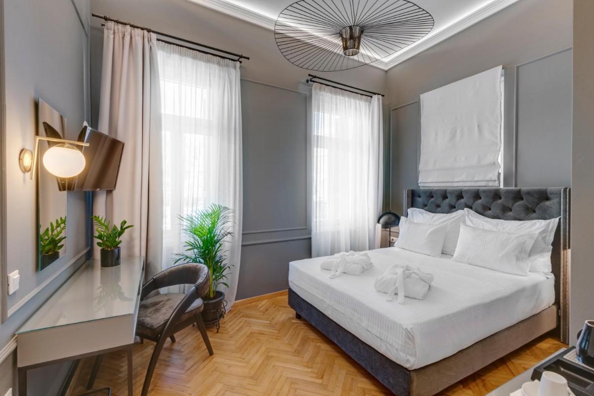 Amare Boutique Suites photo 3
