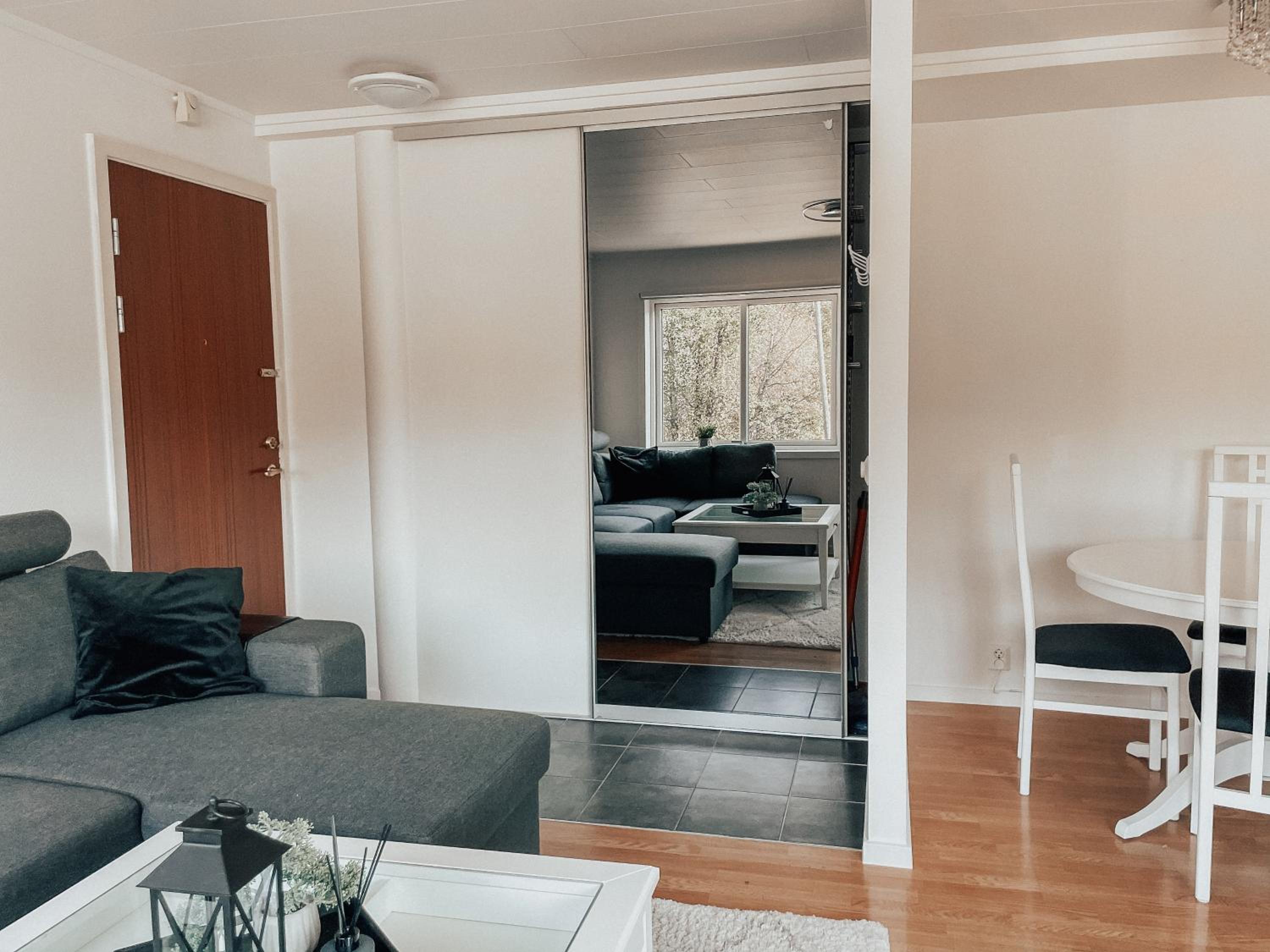 Apartment with 2bedrooms near the train and buss station view 4