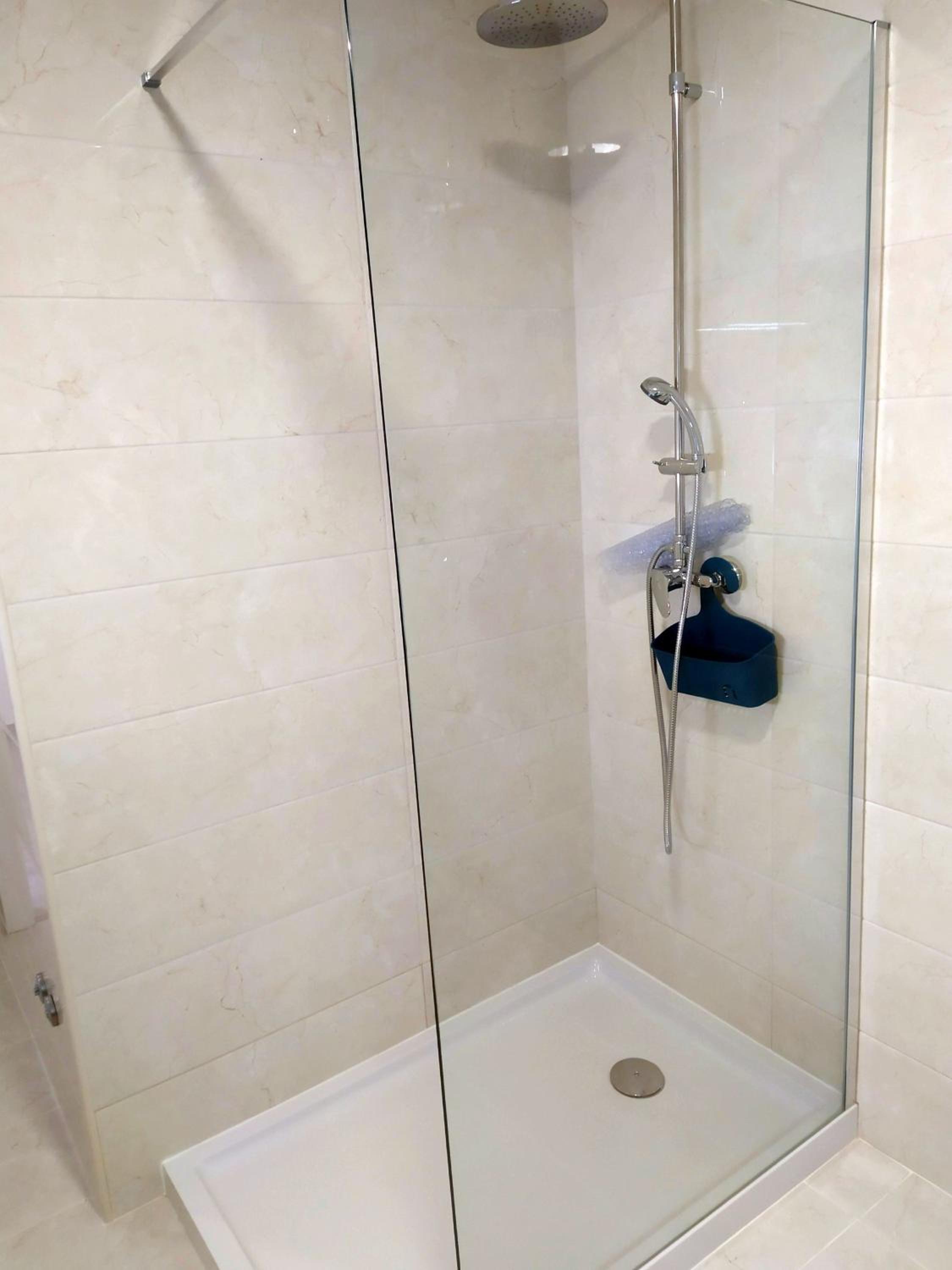 Hall 92 Quartos com WC em moradia com piscina A-das-Lebres Loures, 사진 36