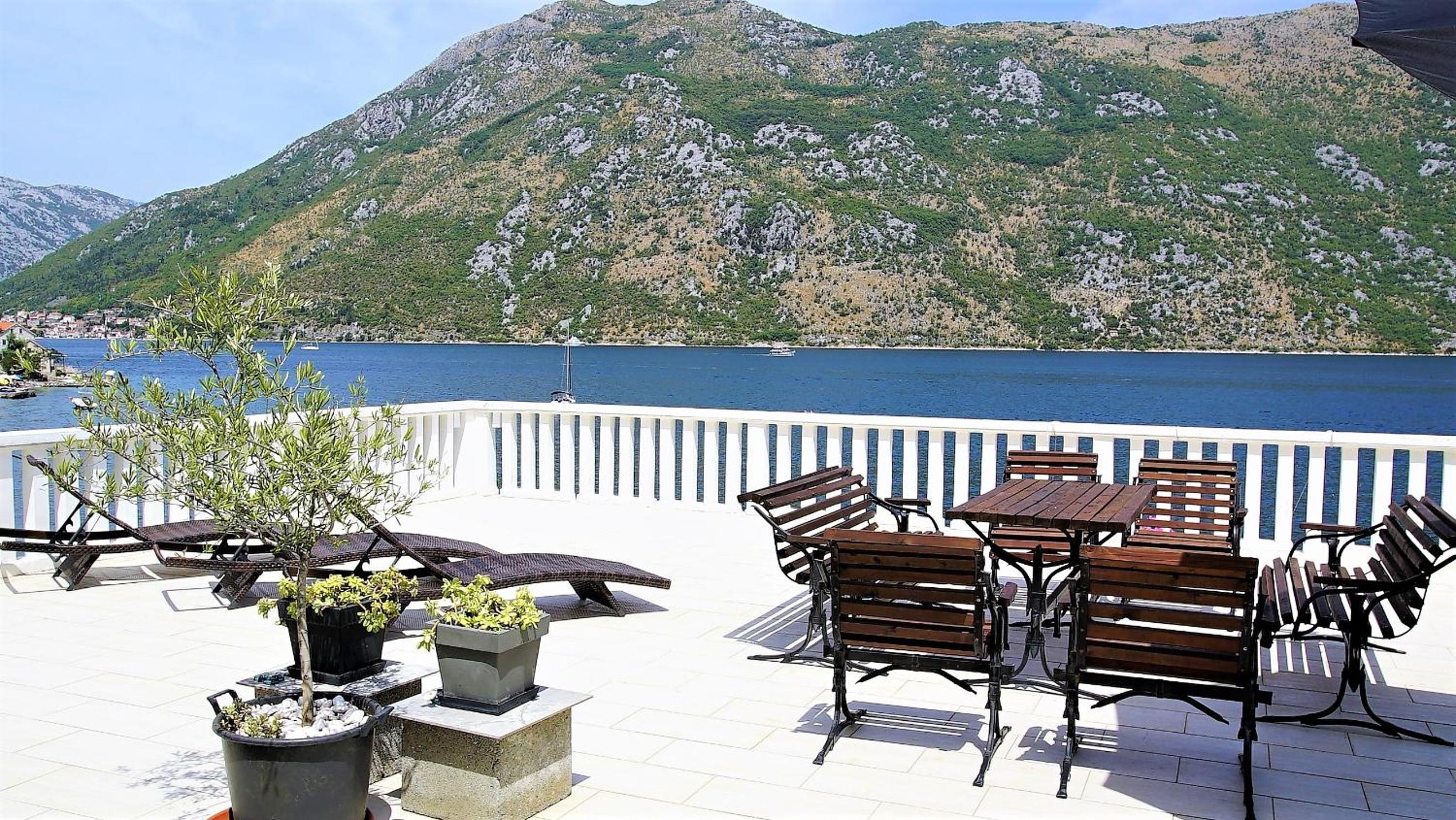 PENTHOUSE STOLIV Villa located 5 meters from the sea SPA-Pool Exclusive Terrace,Private Jetty Sunbeds, Pebble Beach, Secluded location Total area 375m2 at  view 3