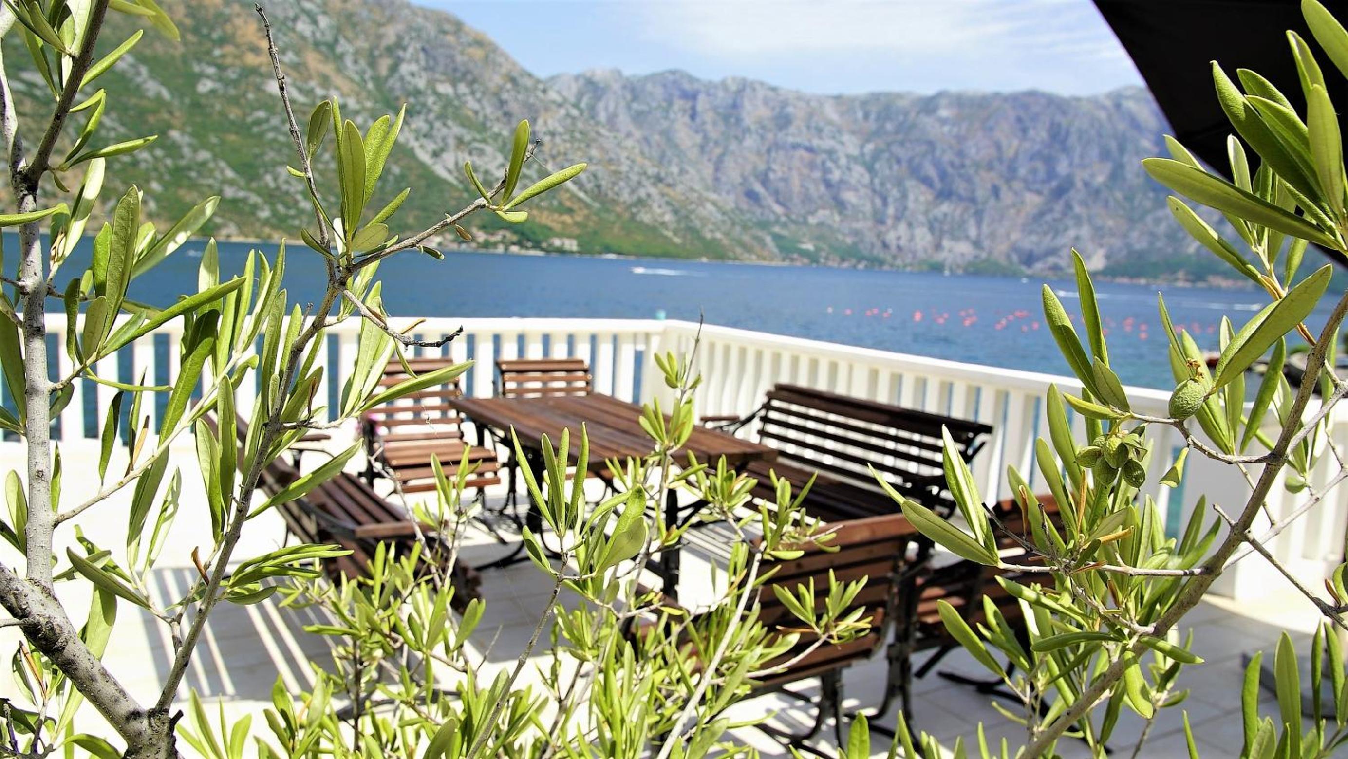 PENTHOUSE STOLIV Villa located 5 meters from the sea SPA-Pool Exclusive Terrace,Private Jetty Sunbeds, Pebble Beach, Secluded location Total area 375m2 at  view 4