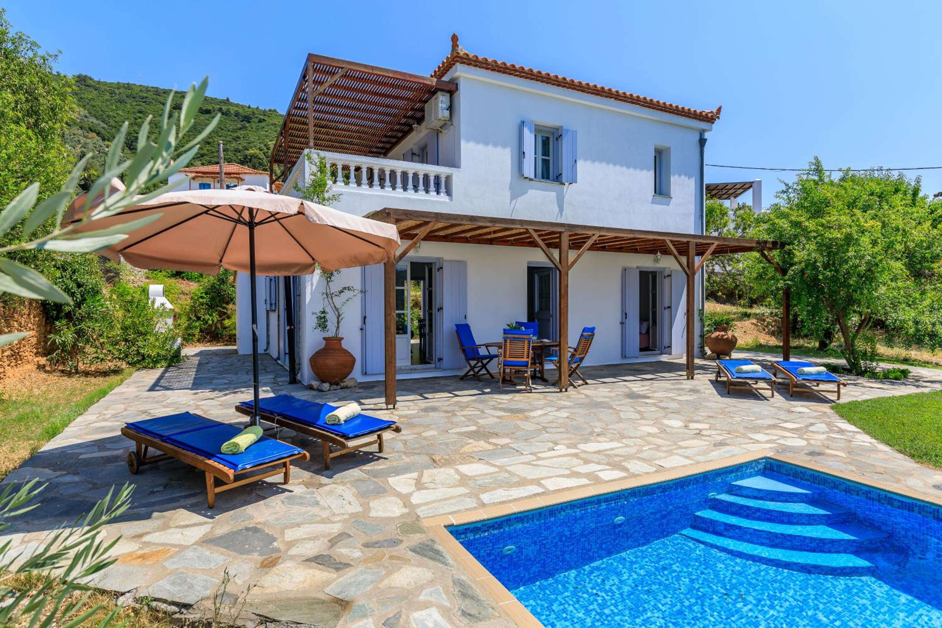 Hotel Villa Rodia With Swimming Pool On Skopelos Island